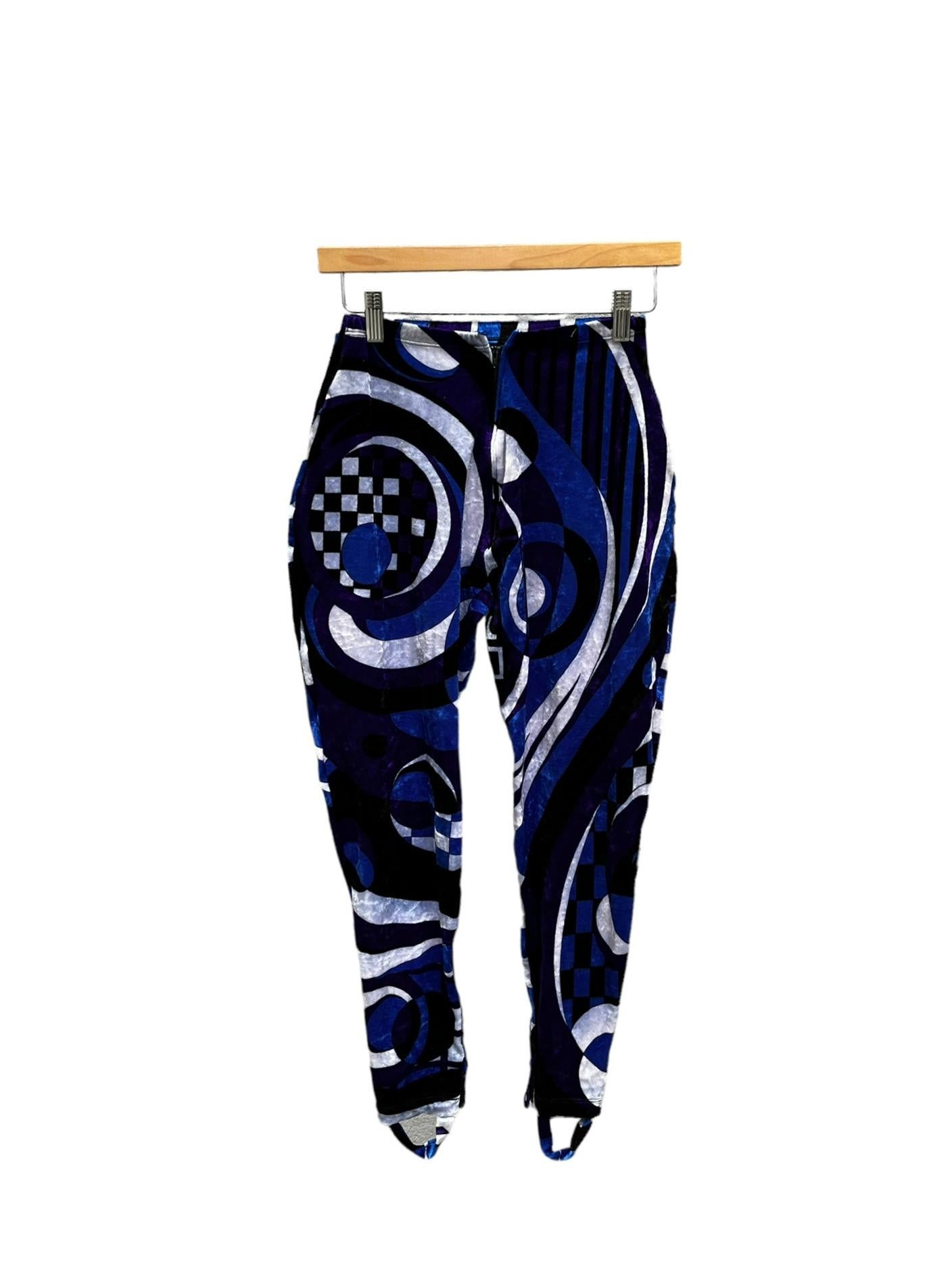 Emilio Pucci Crushed Velvet Stirrup Leggings, Circa 1970s In Good Condition For Sale In Brooklyn, NY