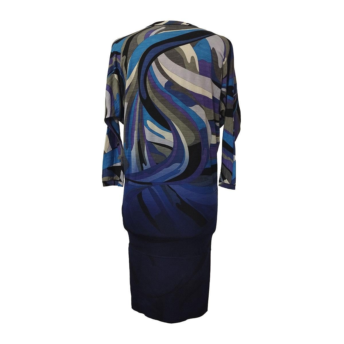 Fancy dress
100% Wool
Fancy pattern
Blue color
3/4 Sleeve
Maximum length cm 92 (36,22 inches)
