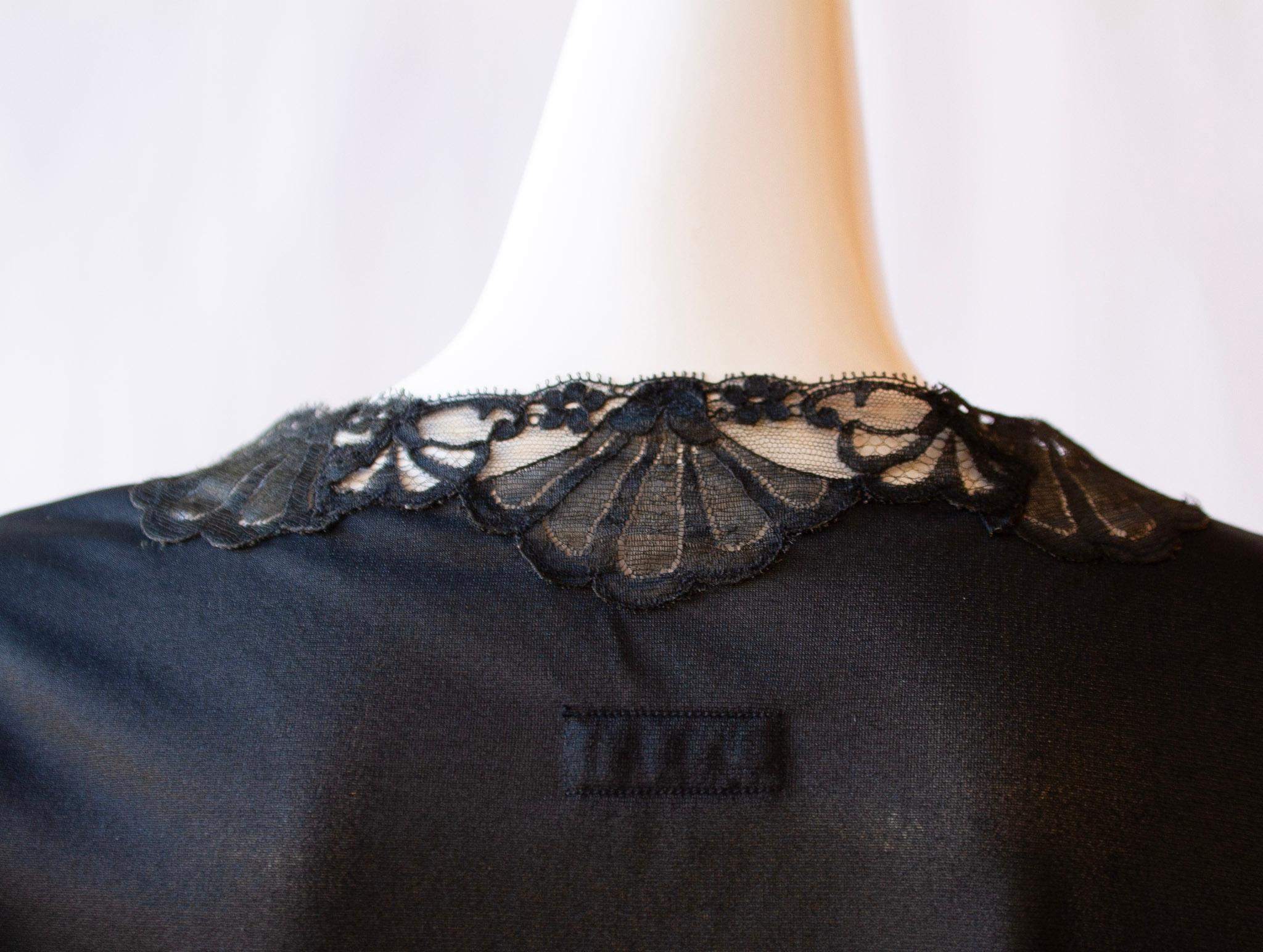 EMILIO PUCCI for Formfit Rogers, Mid-Length Black Silk Button Robe, circa 1960 2