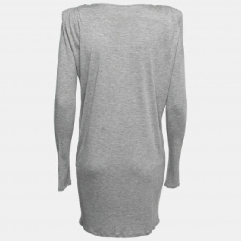 Stil und Luxus sind beim Tragen dieses Tops garantiert. Aus hochwertigen Stoffen genäht und mit einem edlen Look versehen, wird dieses Oberteil zu Ihrem neuen Lieblingsstück.