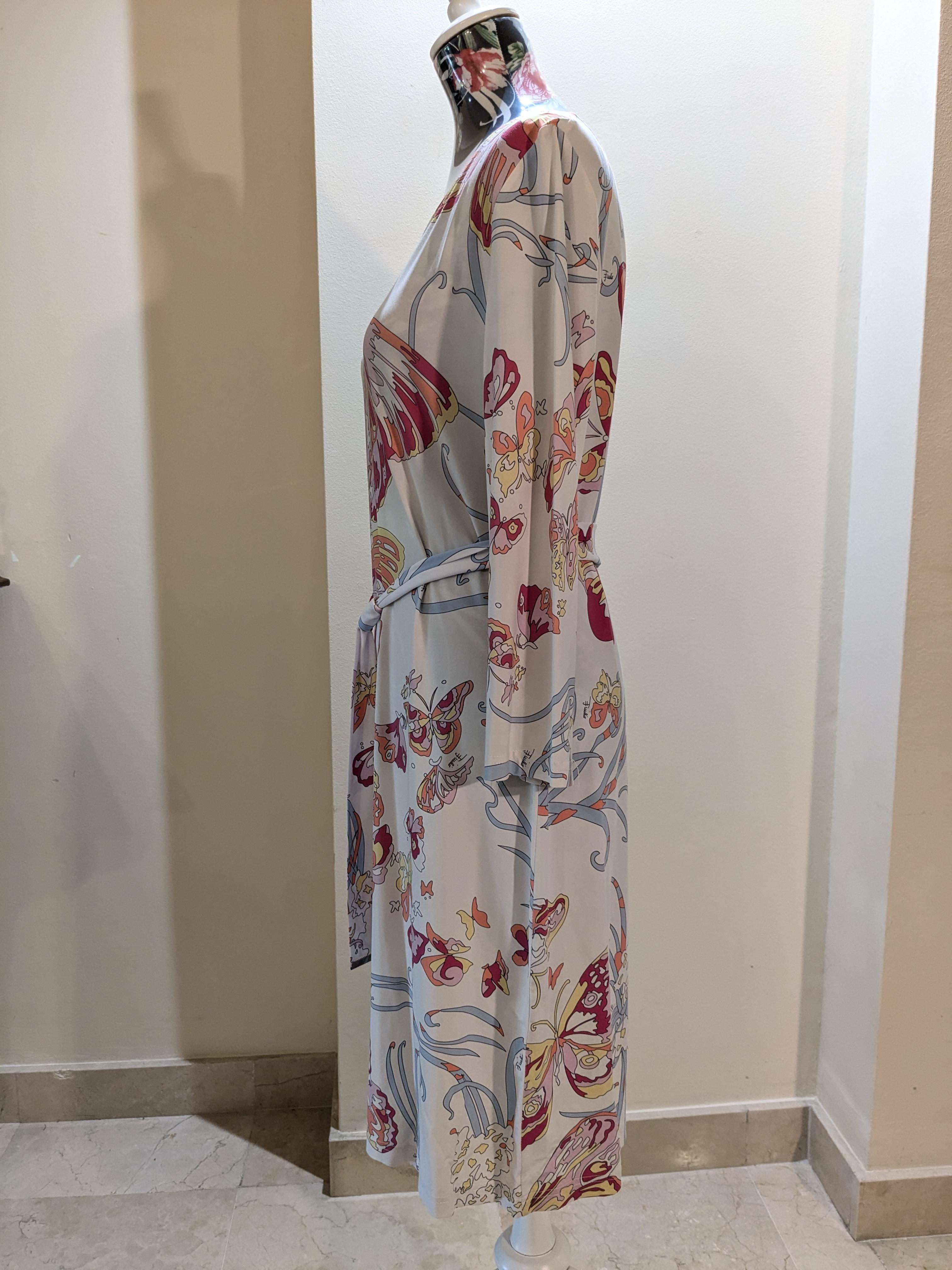 Emilio Pucci Ikonisches geometrisches Cocktailkleid mit Schmetterlingenmuster aus Schmetterlingen (Grau) im Angebot