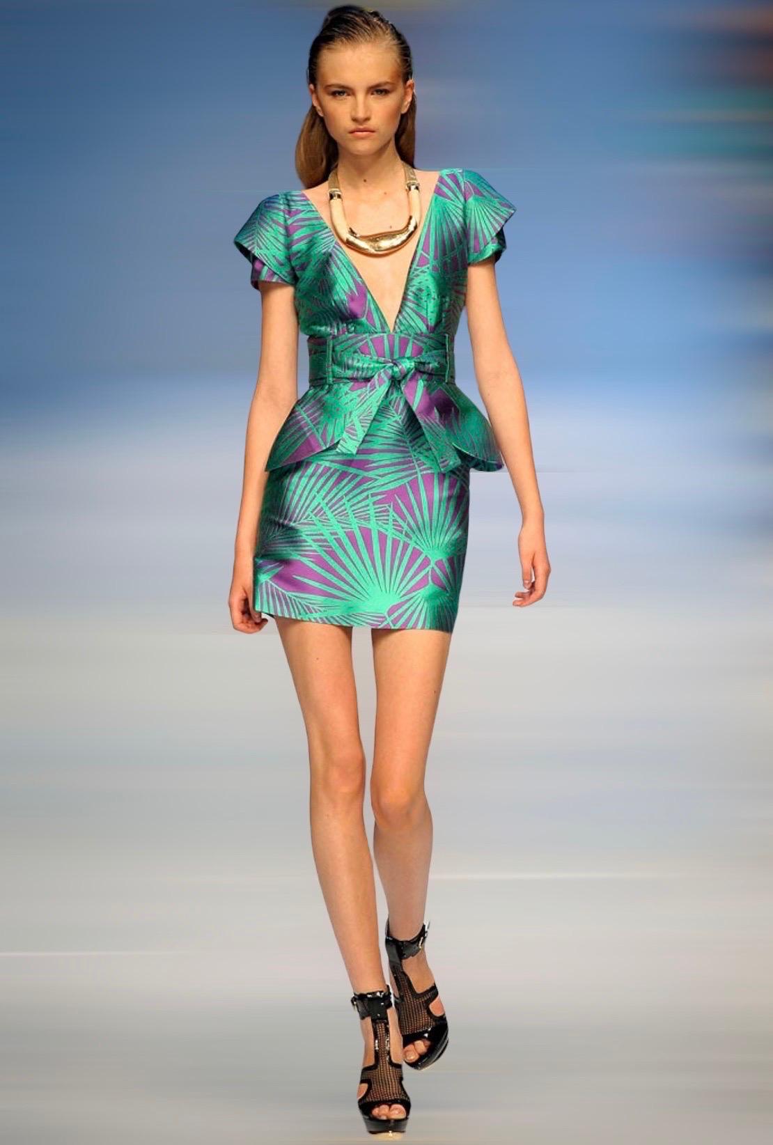 Tropical EMILIO PUCCI Jacquard Silk Blend Palms Signature Print Dress Belt 40 For Sale 1
