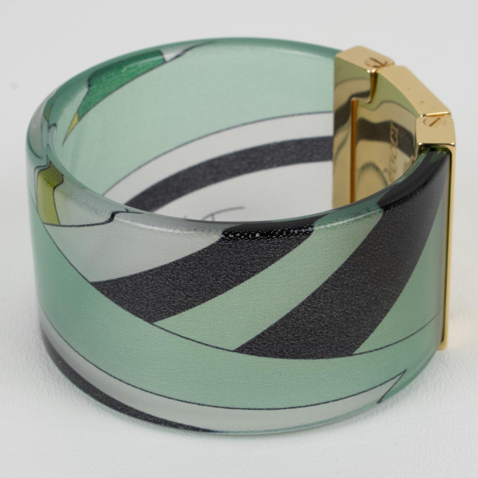 Emilio Pucci Jeweled Bracelet Bangle Lucite with Green and Black Silk Inclusion For Sale 4