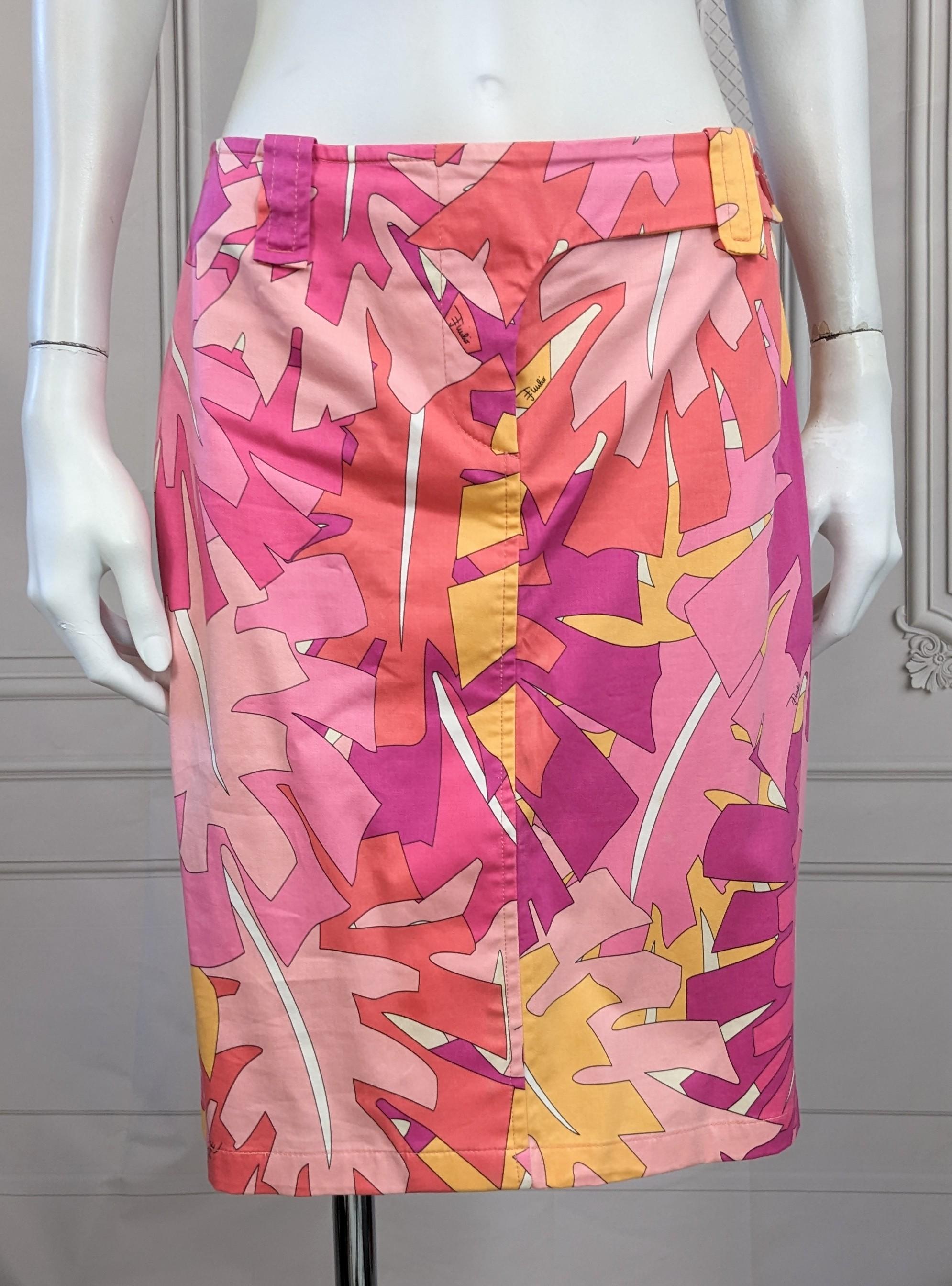 Emilio Pucci Leaf Print Skirt of lycra infused cotton poplin for stretch. Styled like a jean with zip front entry and side button closure. Sits on hips with great graphic pops of color. Size 6 US. 