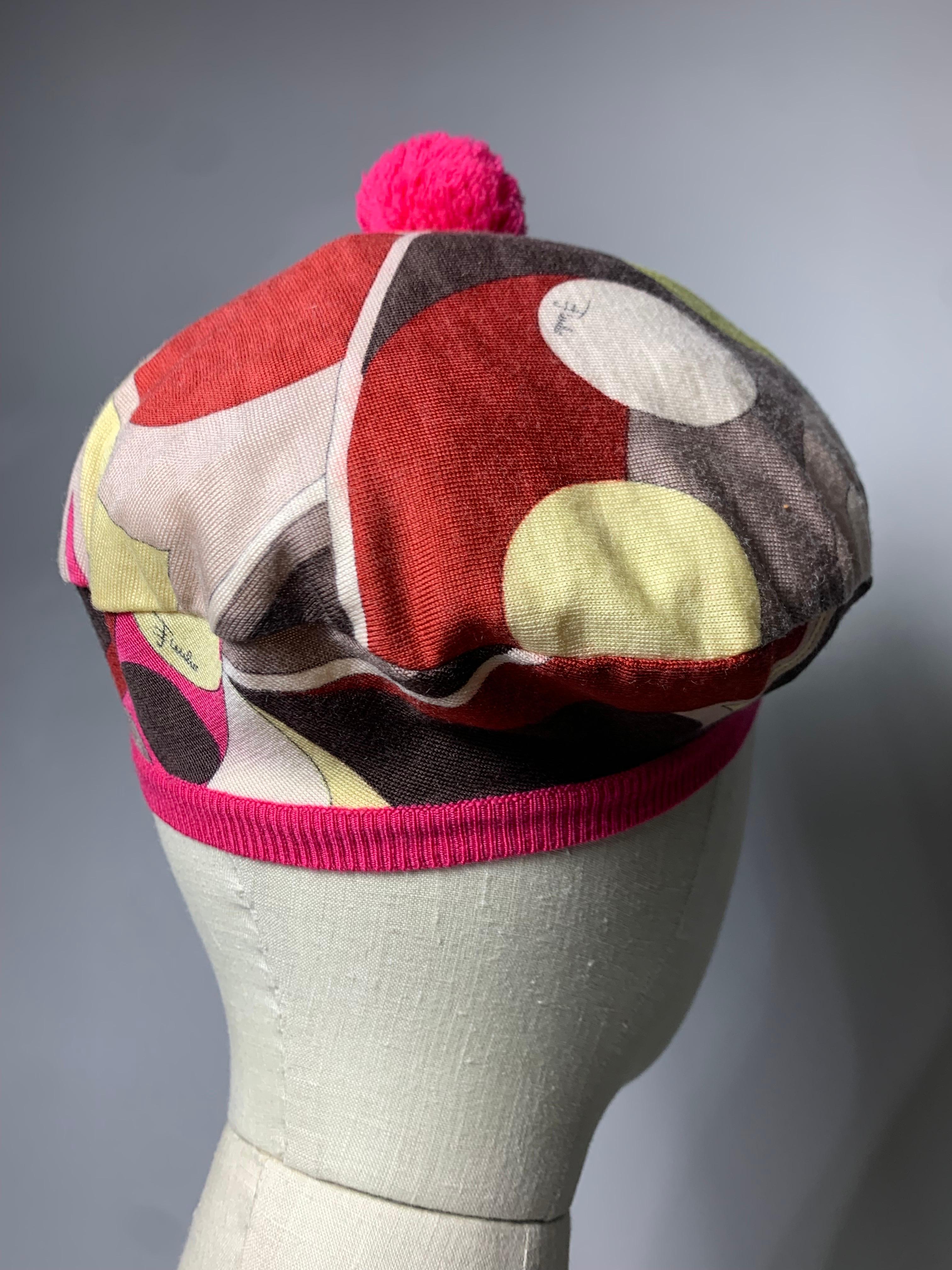 Donna Emilio Pucci, berretto in maglia di lana merino con stampa mod e pompon in vendita