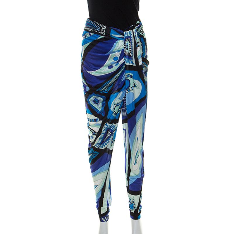 These pants have been tailored to offer a pleasant and fresh look. They are from Emilio Pucci and they feature interesting prints all over in multicolors as well as drape detailing on the front. The pants are lovely and comfortable.

