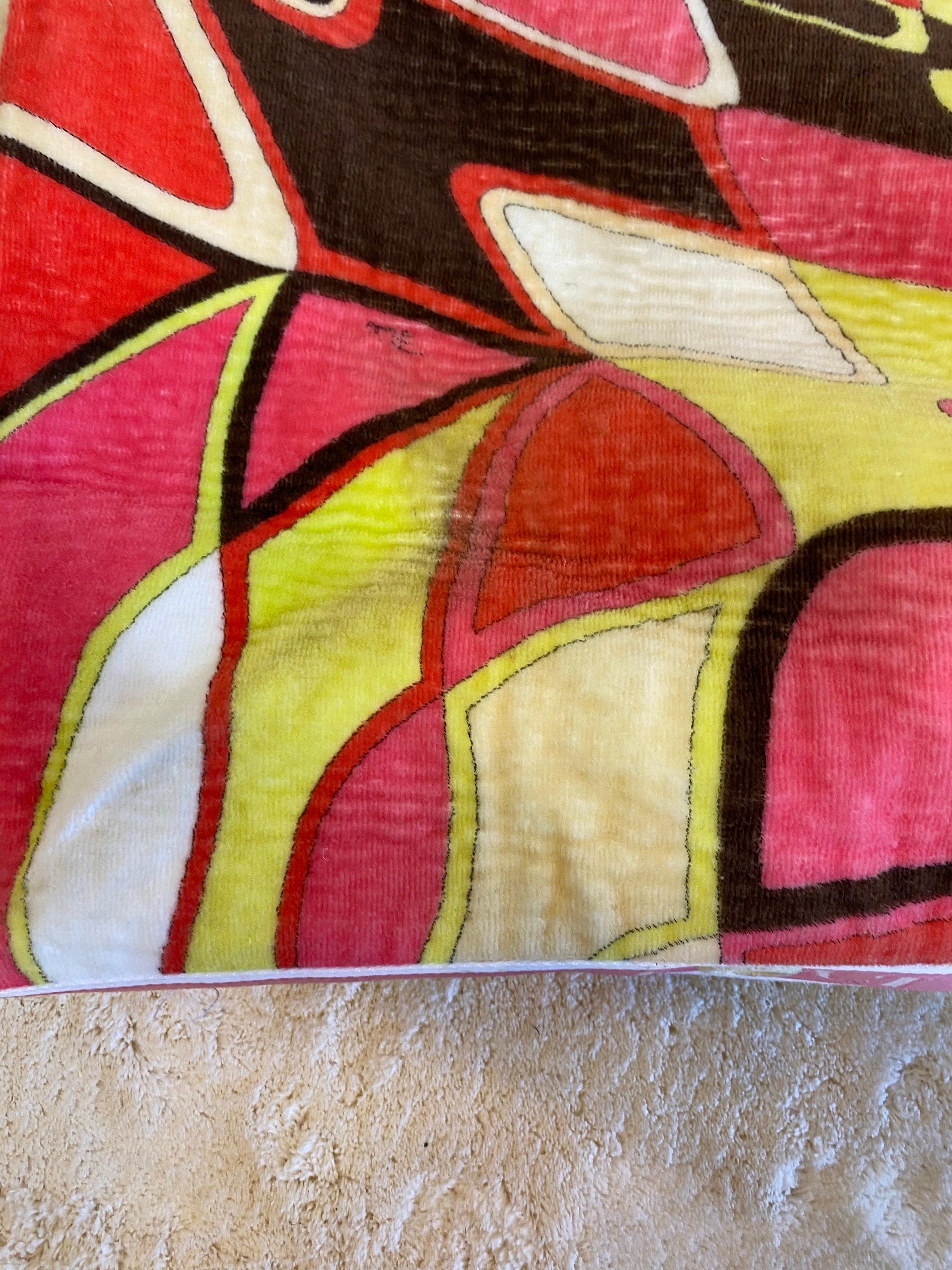 Emilio Pucci Tasche mit rosa Details. im Zustand „Gut“ im Angebot in Carnate, IT