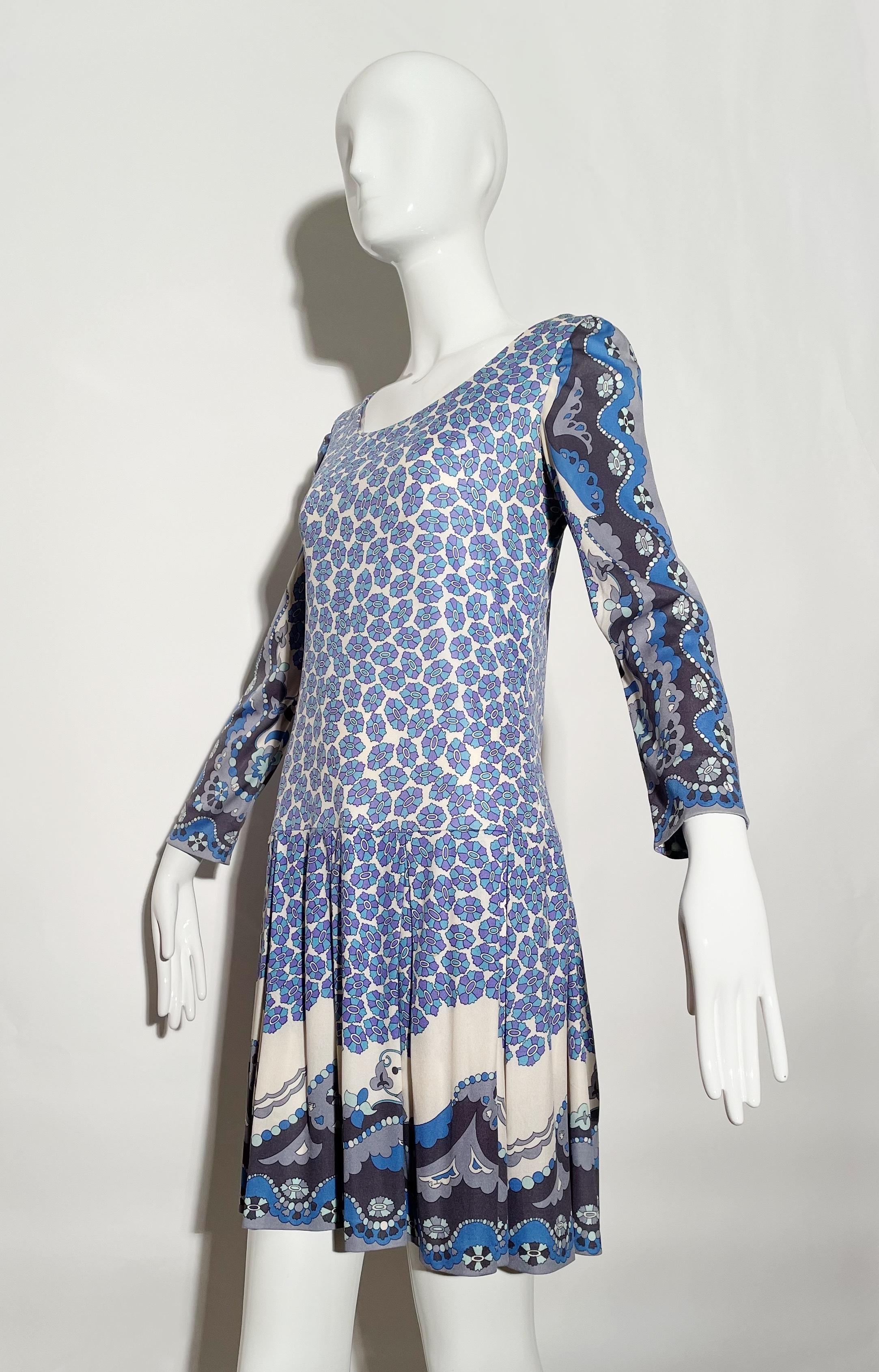 Emilio Pucci Pleated Dress In Excellent Condition For Sale In Los Angeles, CA