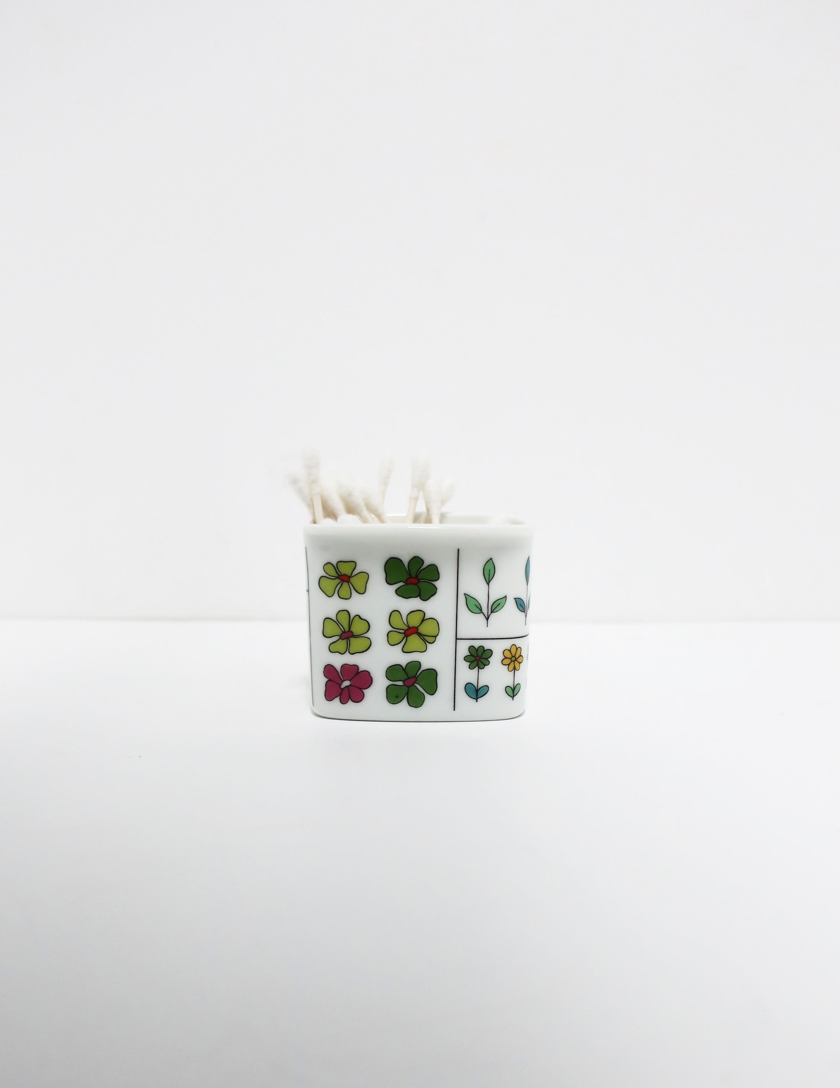 Emilio Pucci & Hans Theo Baumann Porcelain Cig Vessel for Rosenthal Studio-Line For Sale 4
