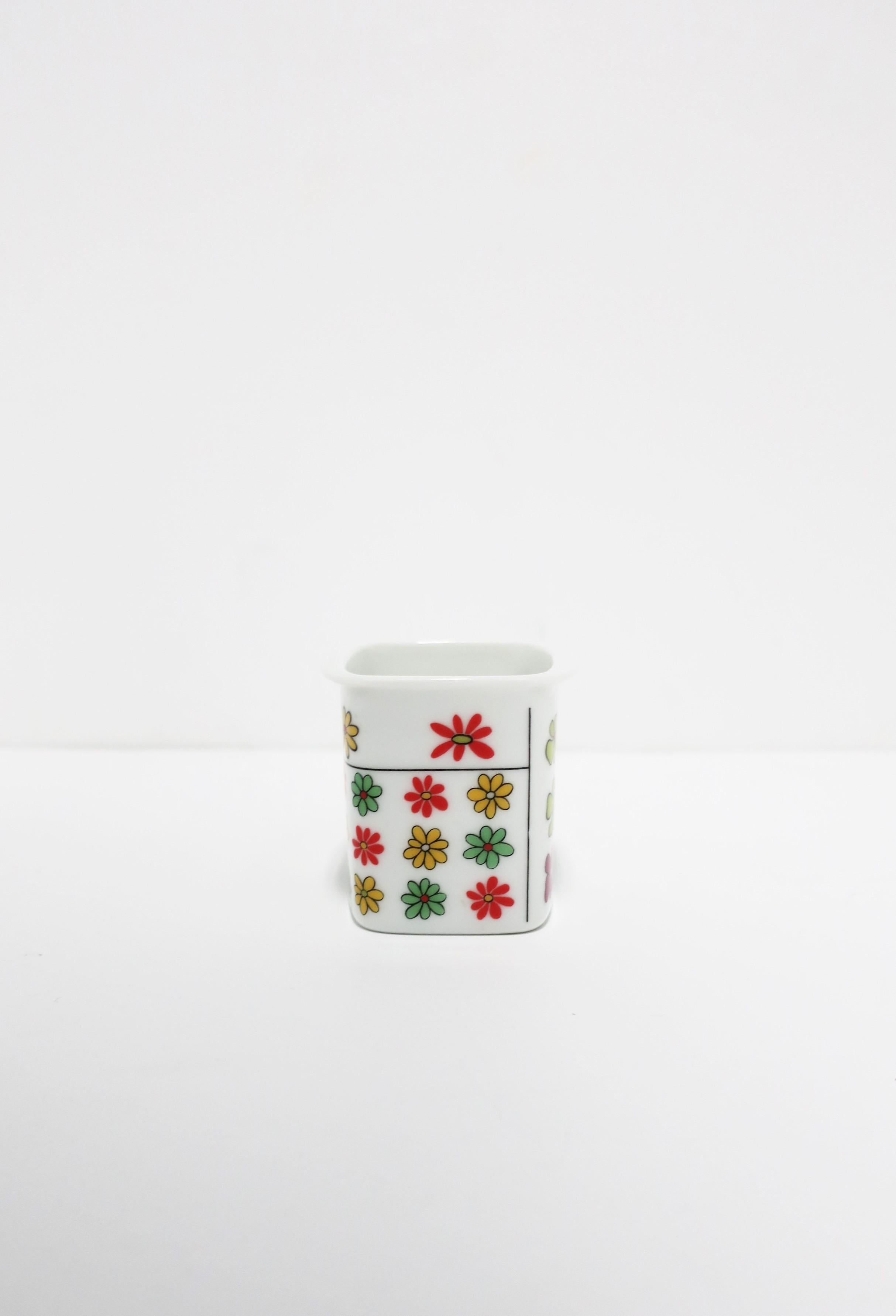 Glazed Emilio Pucci & Hans Theo Baumann Porcelain Cig Vessel for Rosenthal Studio-Line For Sale