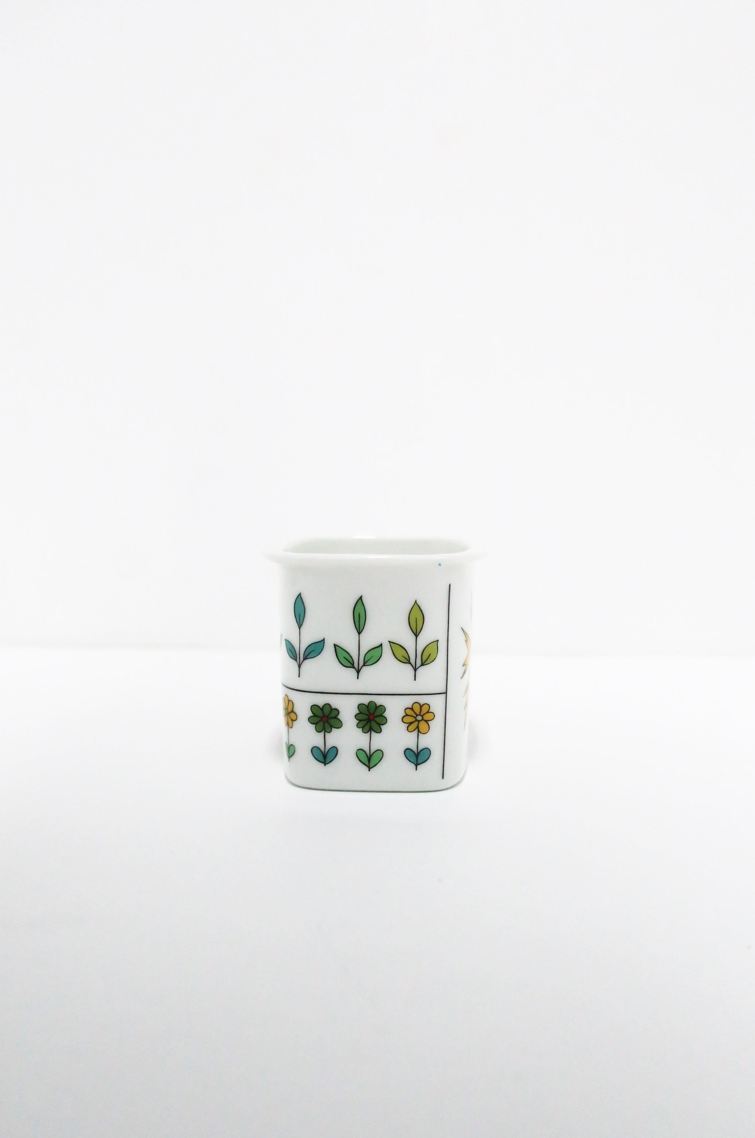 20th Century Emilio Pucci & Hans Theo Baumann Porcelain Cig Vessel for Rosenthal Studio-Line For Sale
