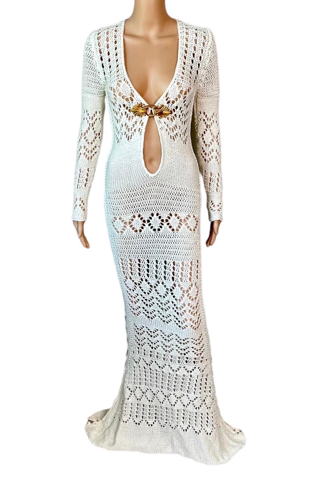 Emilio Pucci S/S 2011 Runway Unworn Embellished Cutout Crochet Open Knit Dress IT 42

Look 8 from the Spring 2011 Collection by Peter Dundas.

Condition: New with Tags