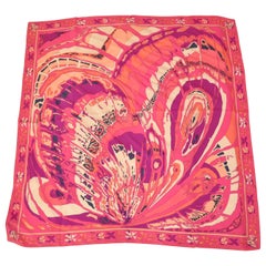 Emilio Pucci - Écharpe en soie « papillons » aux nuances audacieuses fuchsia et violettes, signature