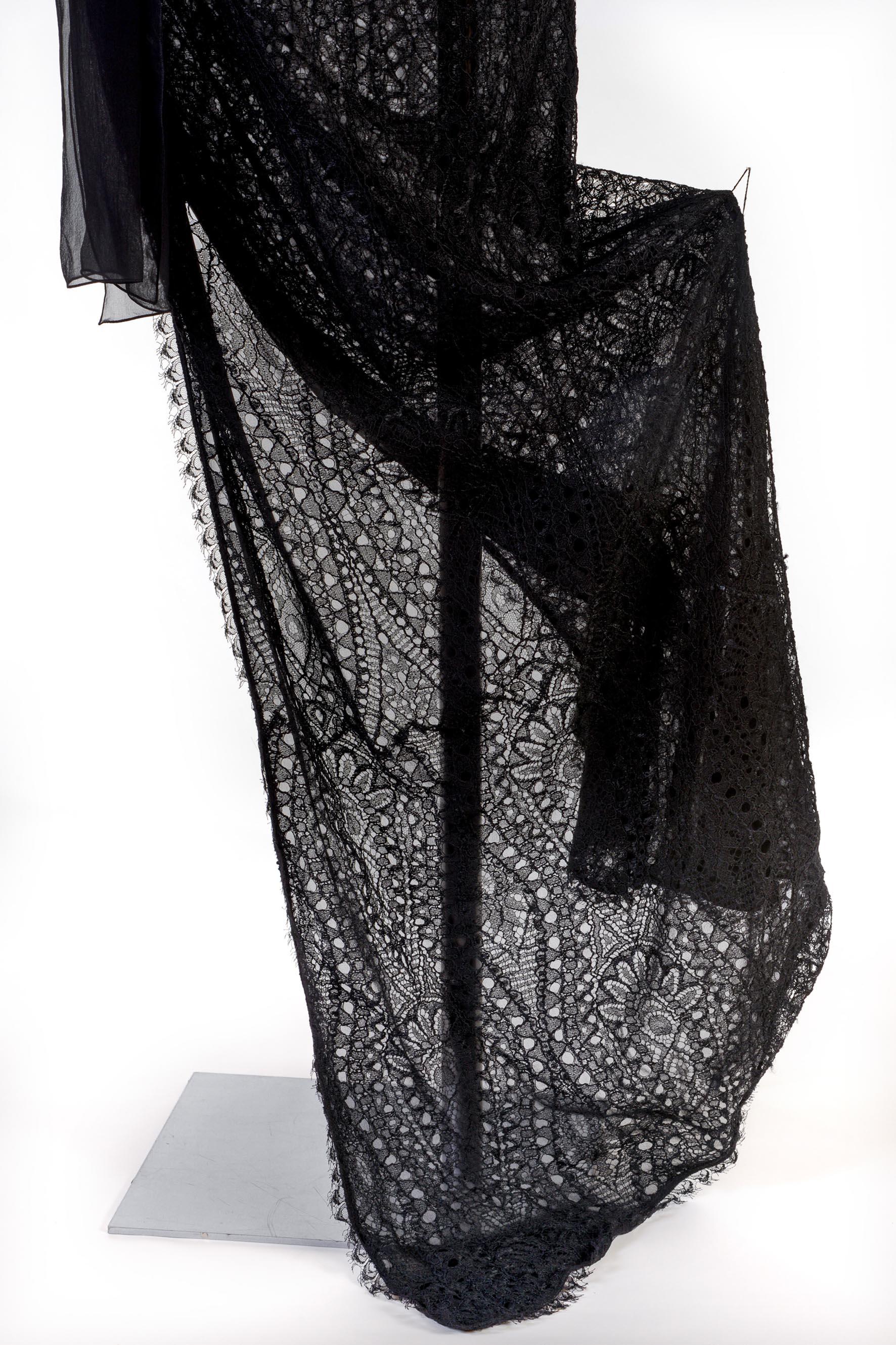 Women's EMILIO PUCCI   silk and lace black/white long one shoulder- dress IT 42