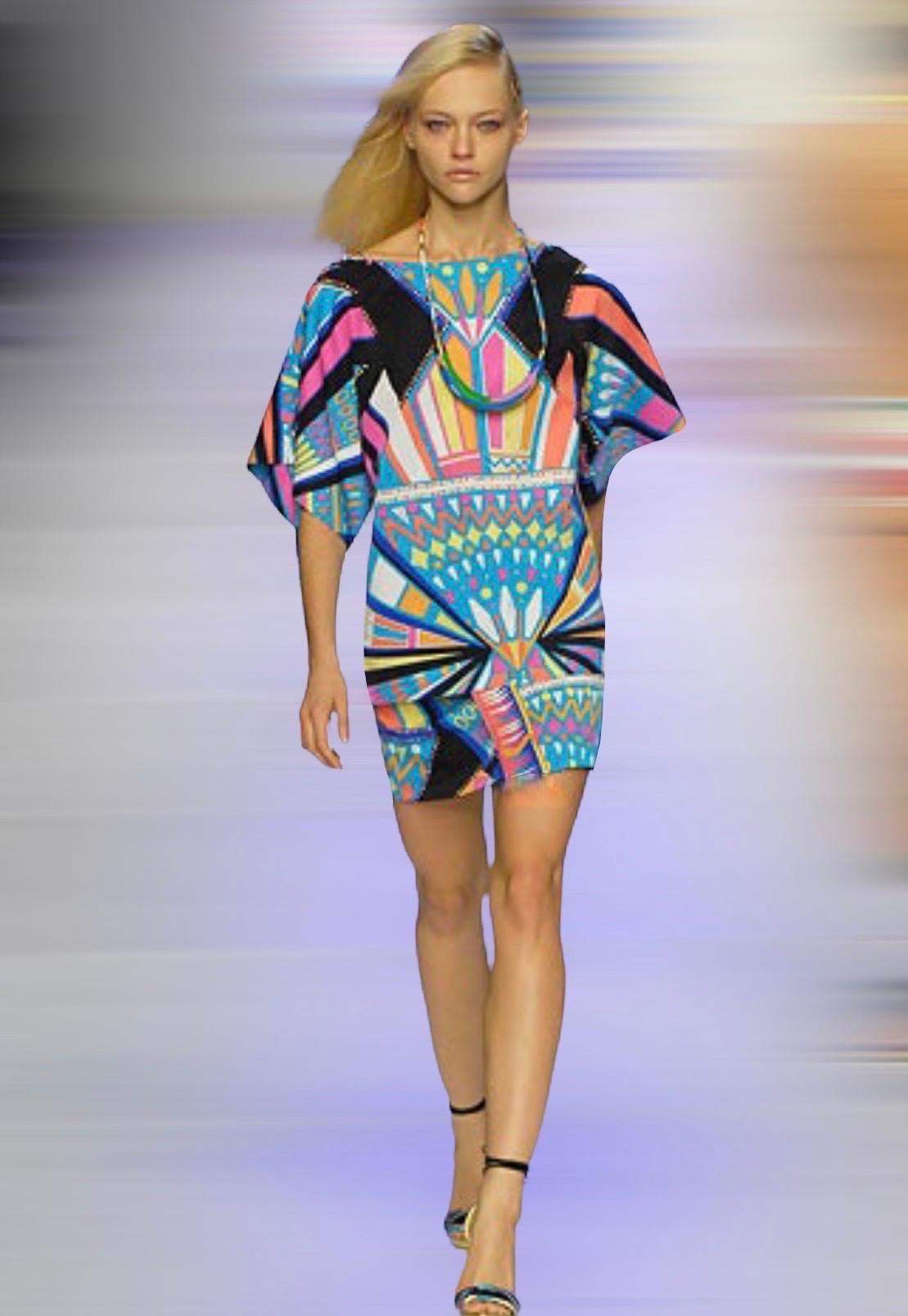EMILIO PUCCI Silk Jersey Signature Print Tunic Kaftan Style Dress 42 For Sale 3