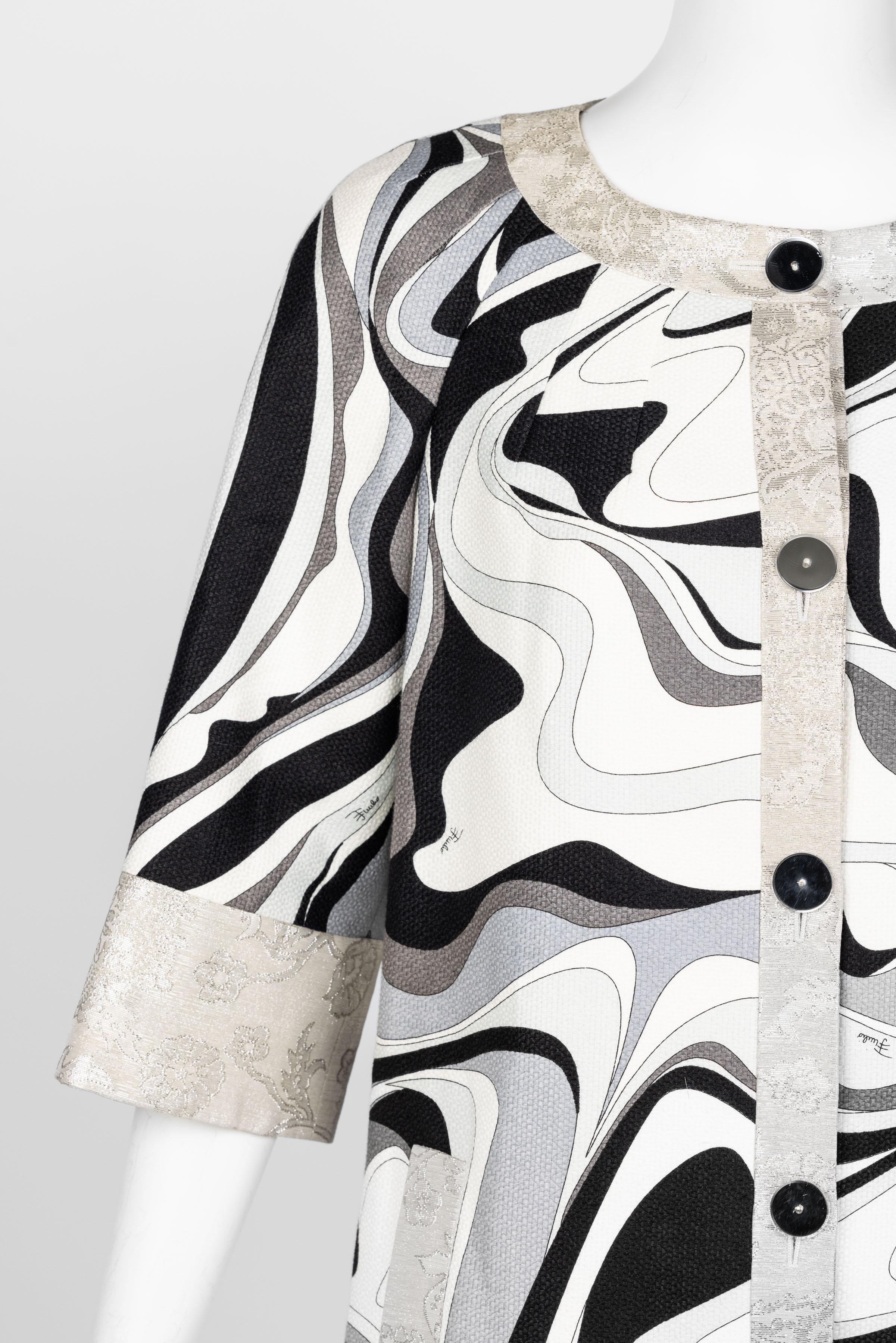 Emilio Pucci Silver Black Print Spring 2007 Runway Evening Coat For Sale 4