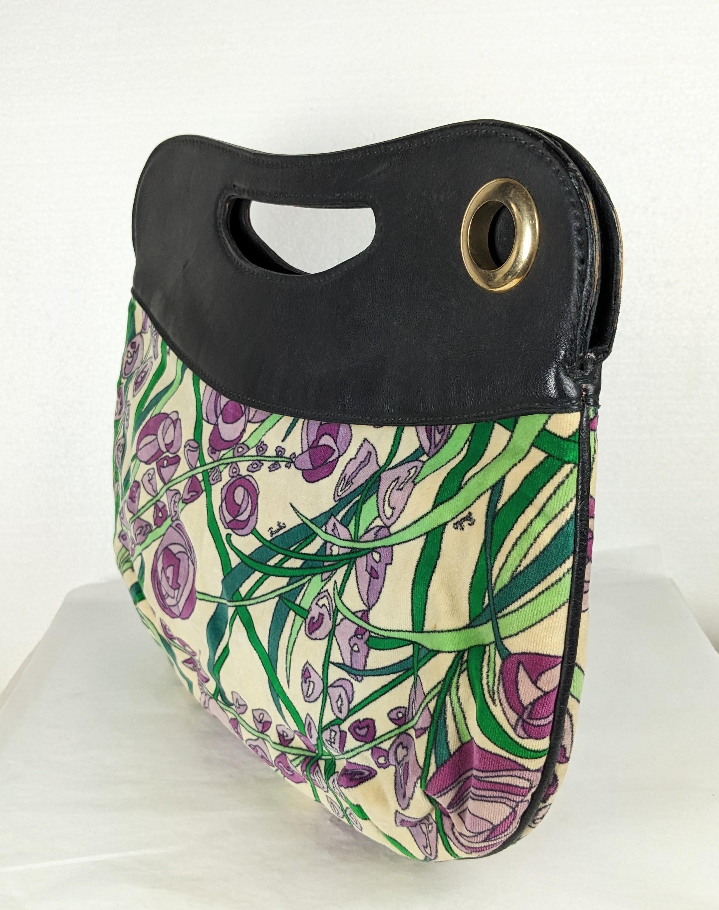 Emilio Pucci Pochette trasformabile con manico superiore In condizioni buone in vendita a New York, NY