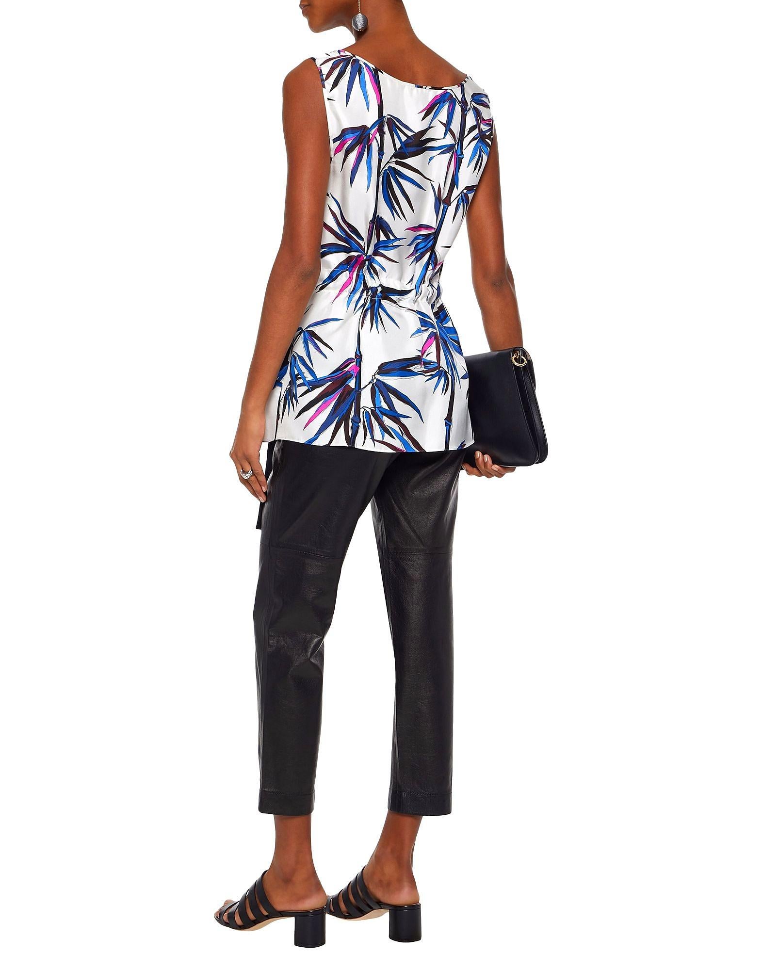 Emilio Pucci Blusa de seda con estampado de bambú tropical Pajarita 38 Gris en venta