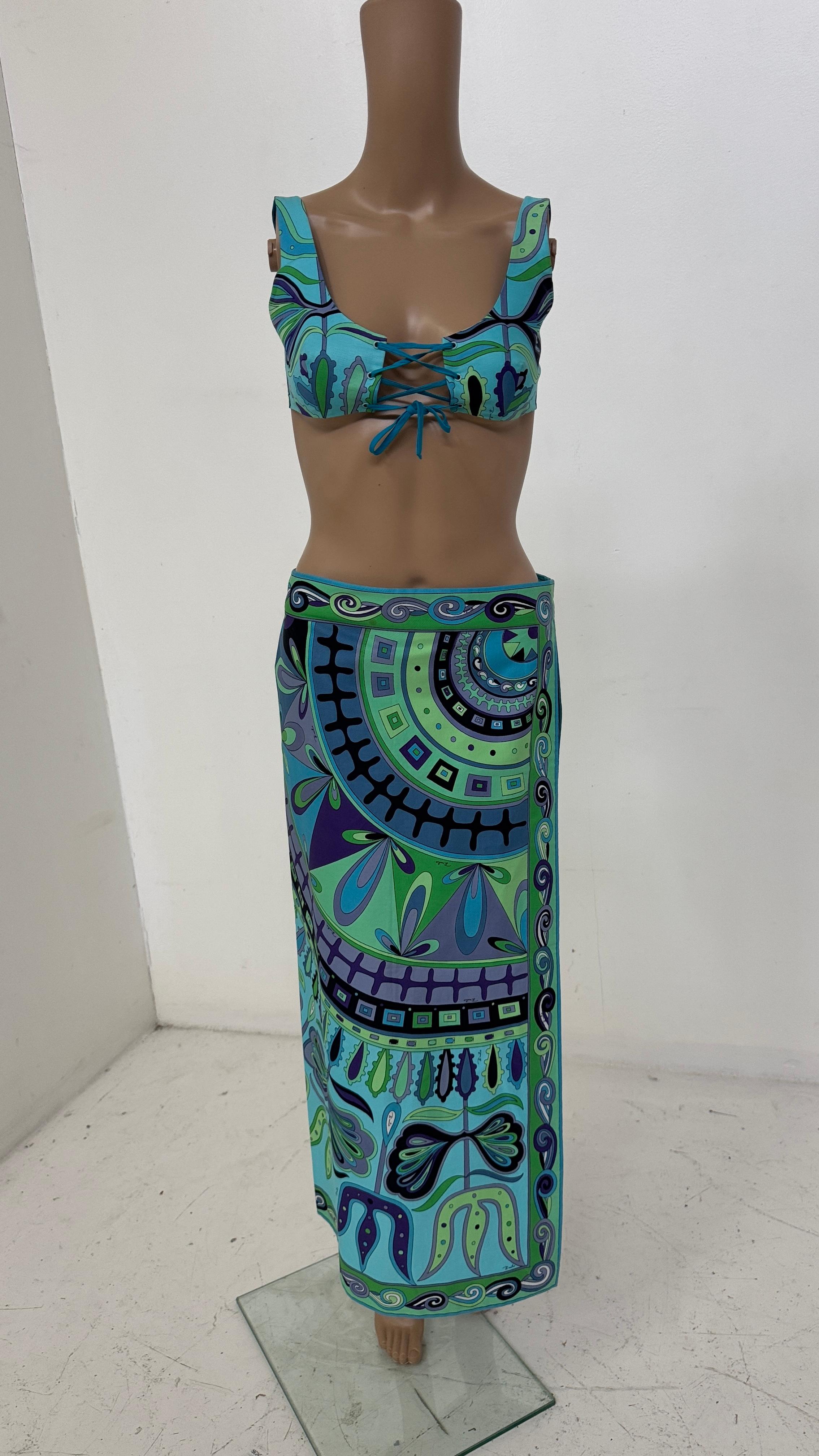 Emilio Pucci Two-Piece Set with Iconic Floral Print - We pay for import duty! In Good Condition In Milano, IT