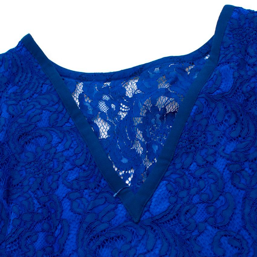 Emilio Pucci V-back blue lace dress US 6 In New Condition In London, GB