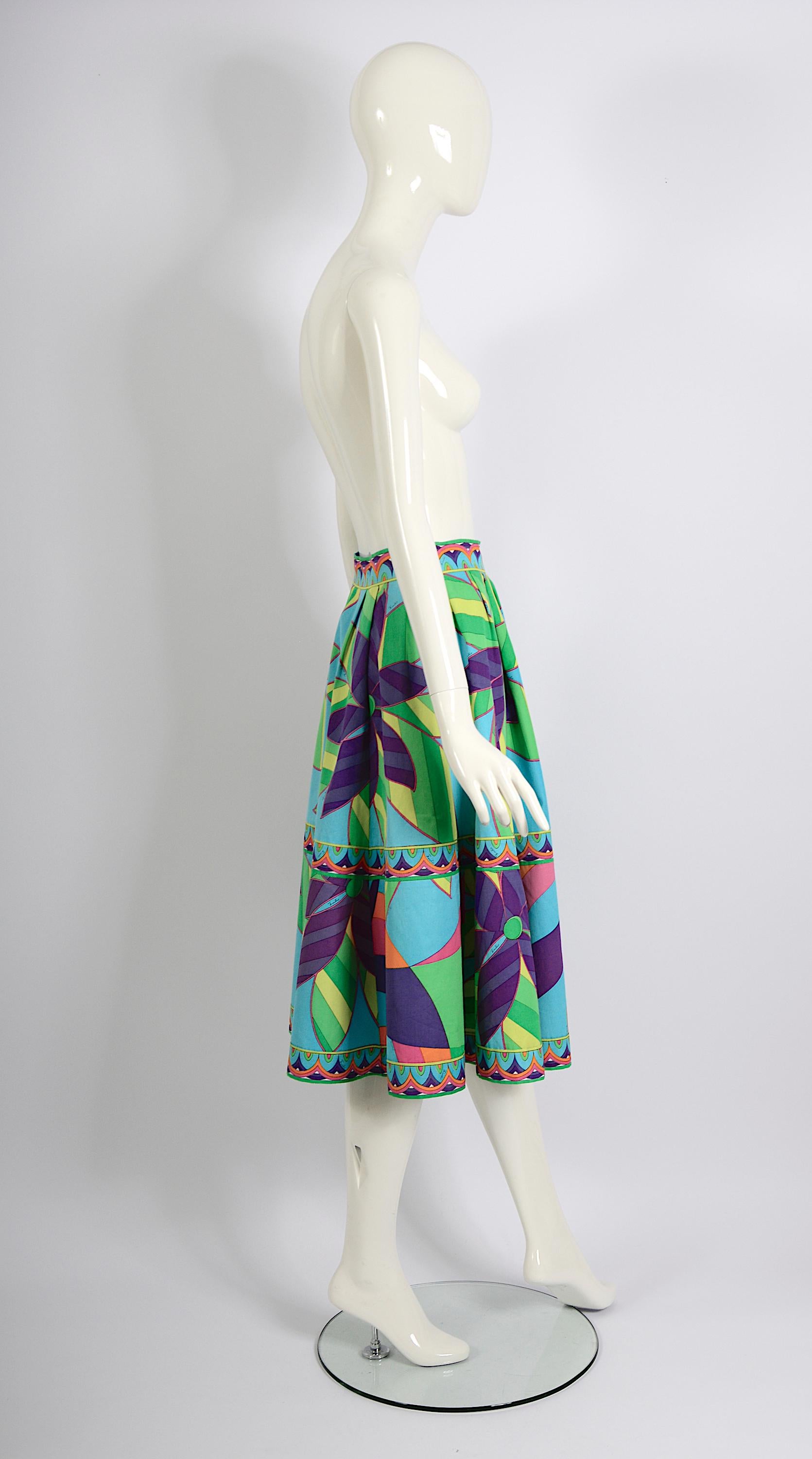 Emilio Pucci vintage 1960s signed flower print cotton circle skirt. For Sale 5