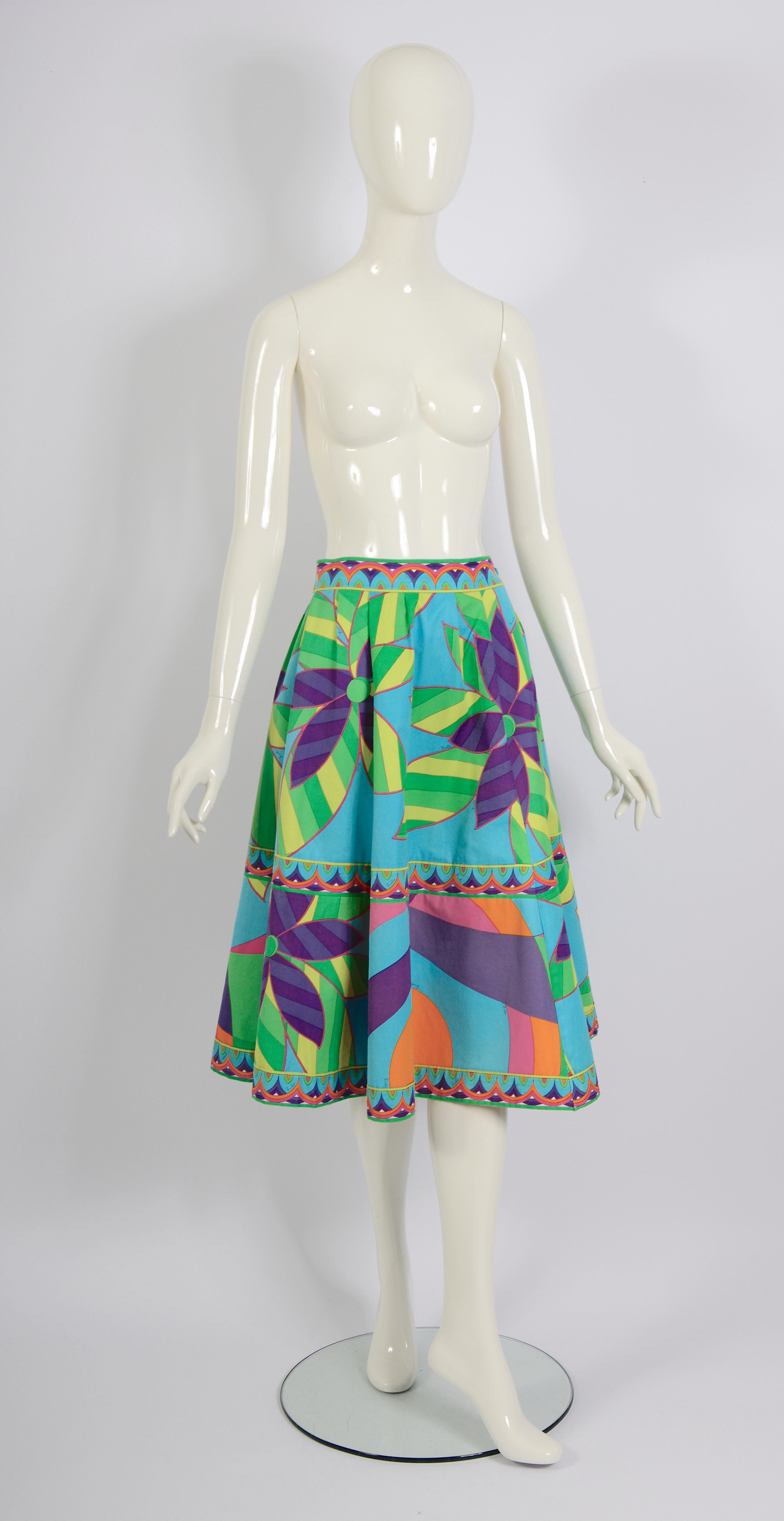 Emilio Pucci vintage 1960s signed flower print cotton circle skirt. In Excellent Condition For Sale In Antwerpen, Vlaams Gewest