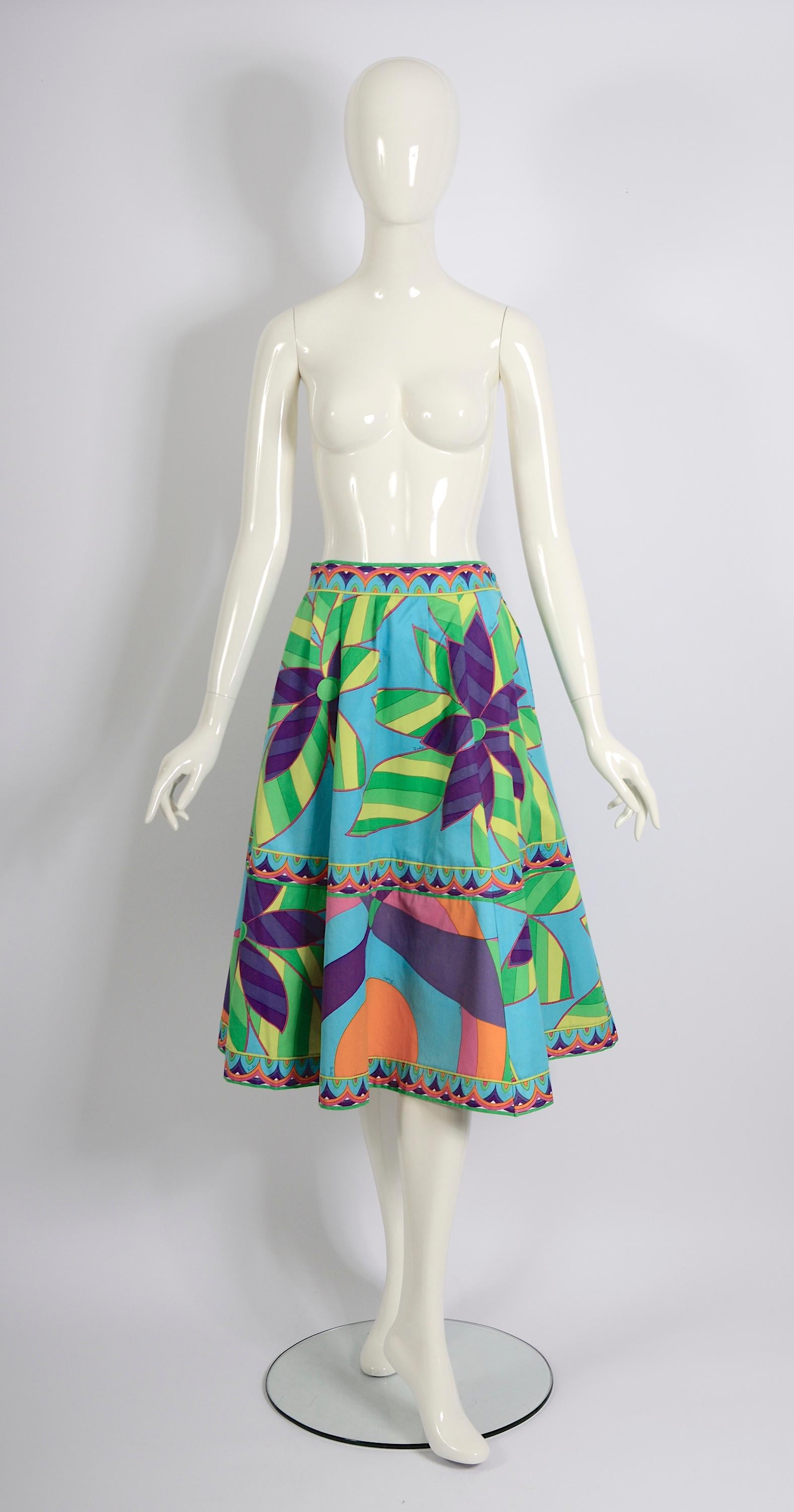 Emilio Pucci vintage 1960s signed flower print cotton circle skirt. In Excellent Condition For Sale In Antwerpen, Vlaams Gewest