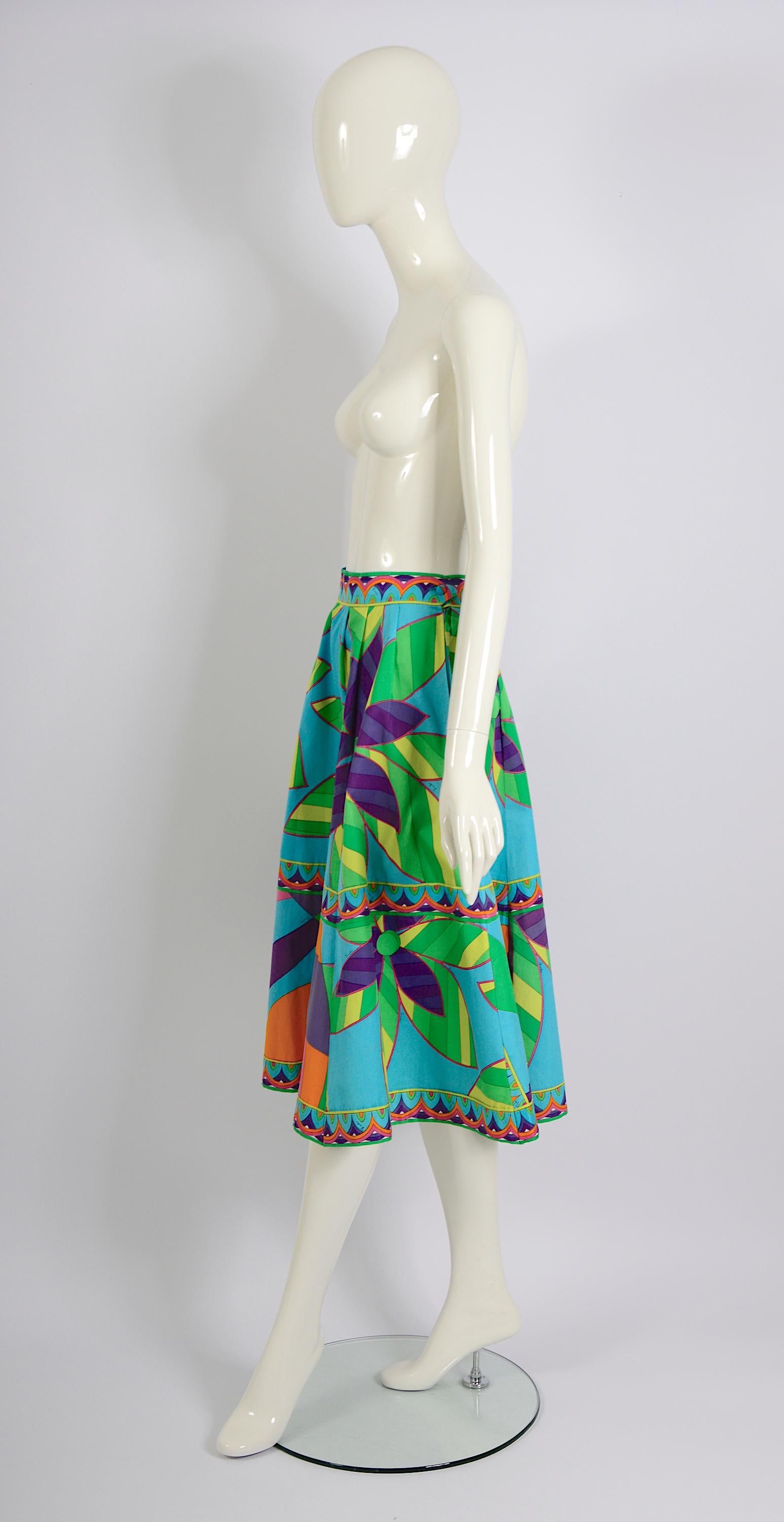 Emilio Pucci vintage 1960s signed flower print cotton circle skirt. For Sale 2