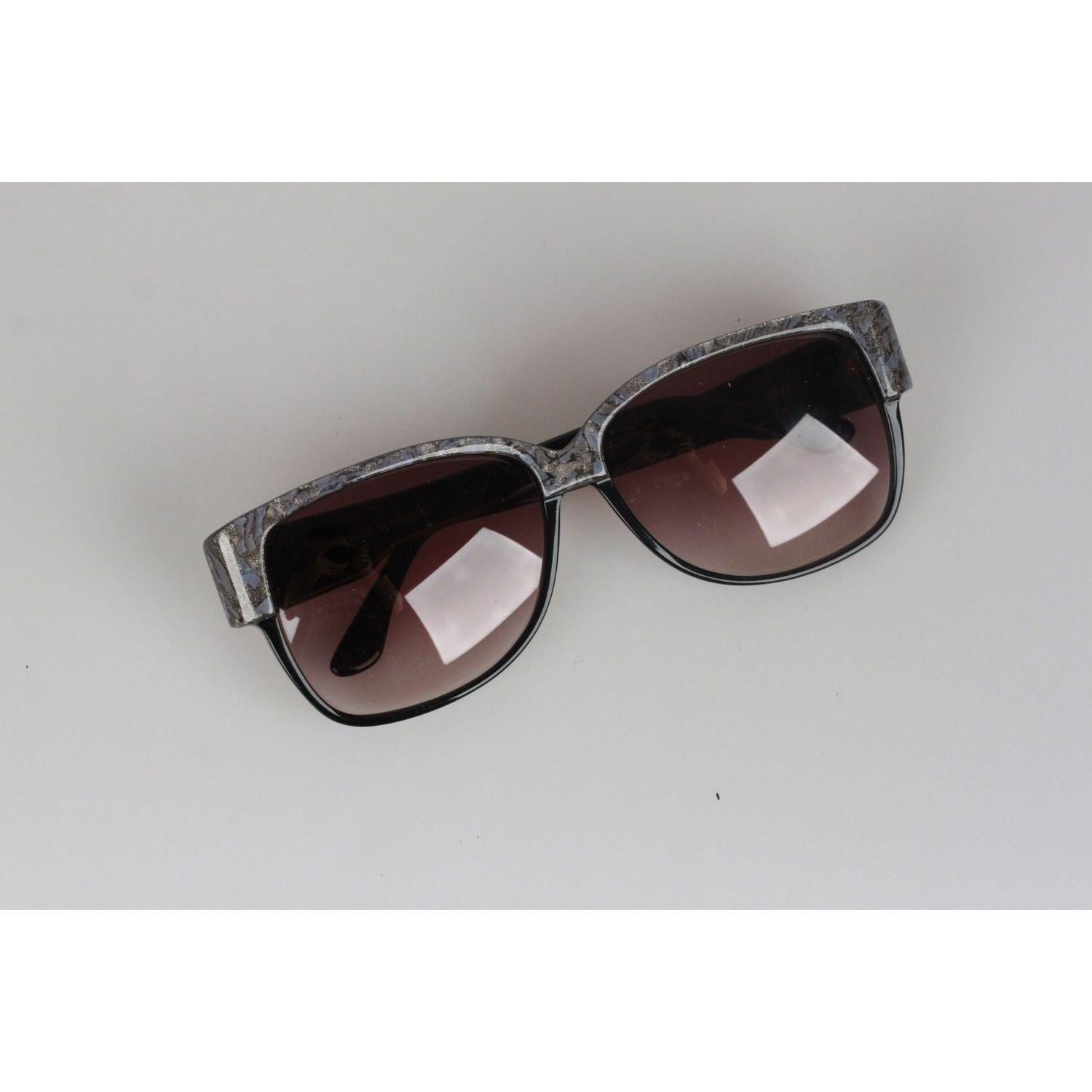 Emilio Pucci Vintage Black Rectangle Sunglasses 88020 EP75 60mm In Excellent Condition For Sale In Rome, Rome