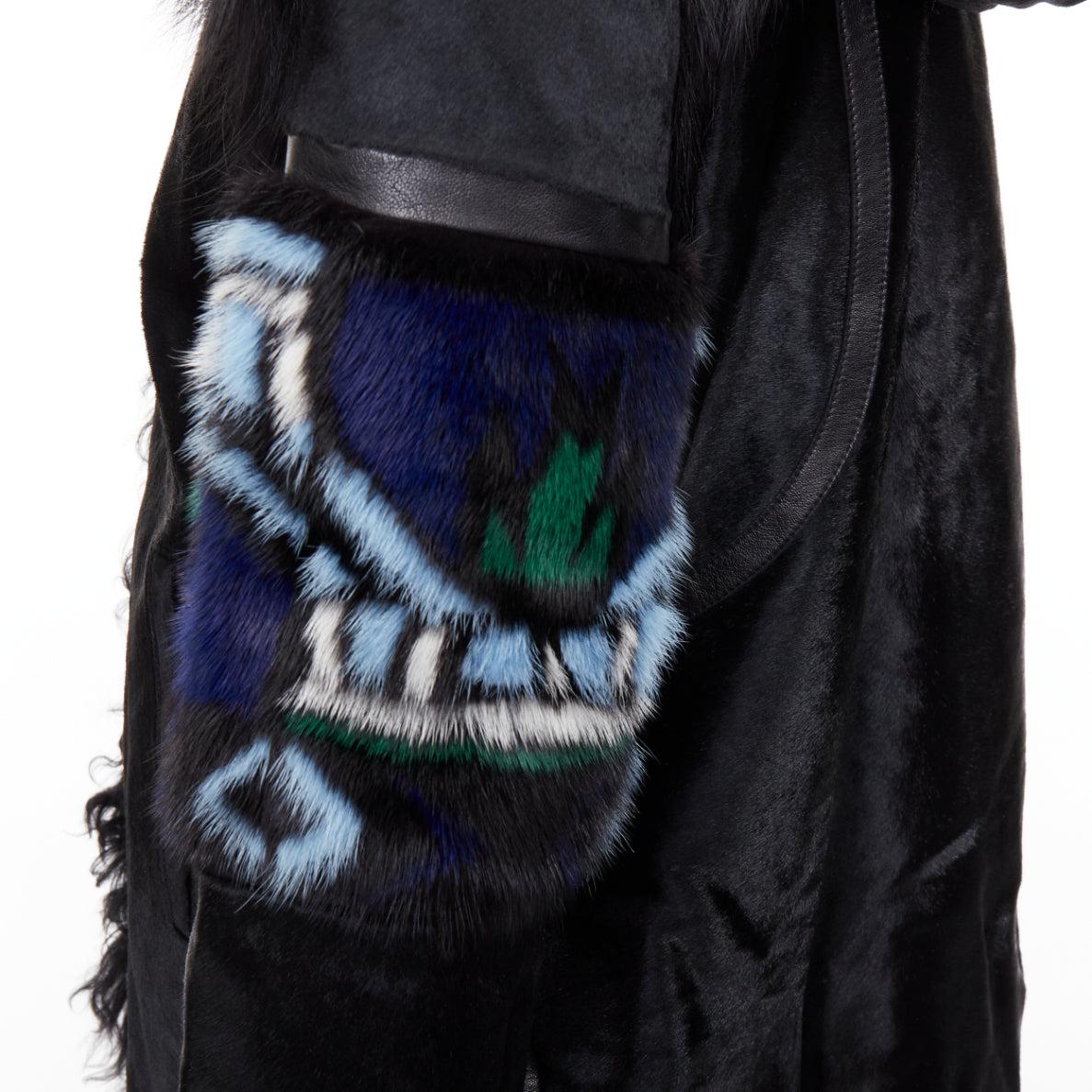 Noir EMILIO PUCCI Manteau vintage ethnique en cuir de veau mélangé à de la fourrure de raton laveur IT40 S en vente