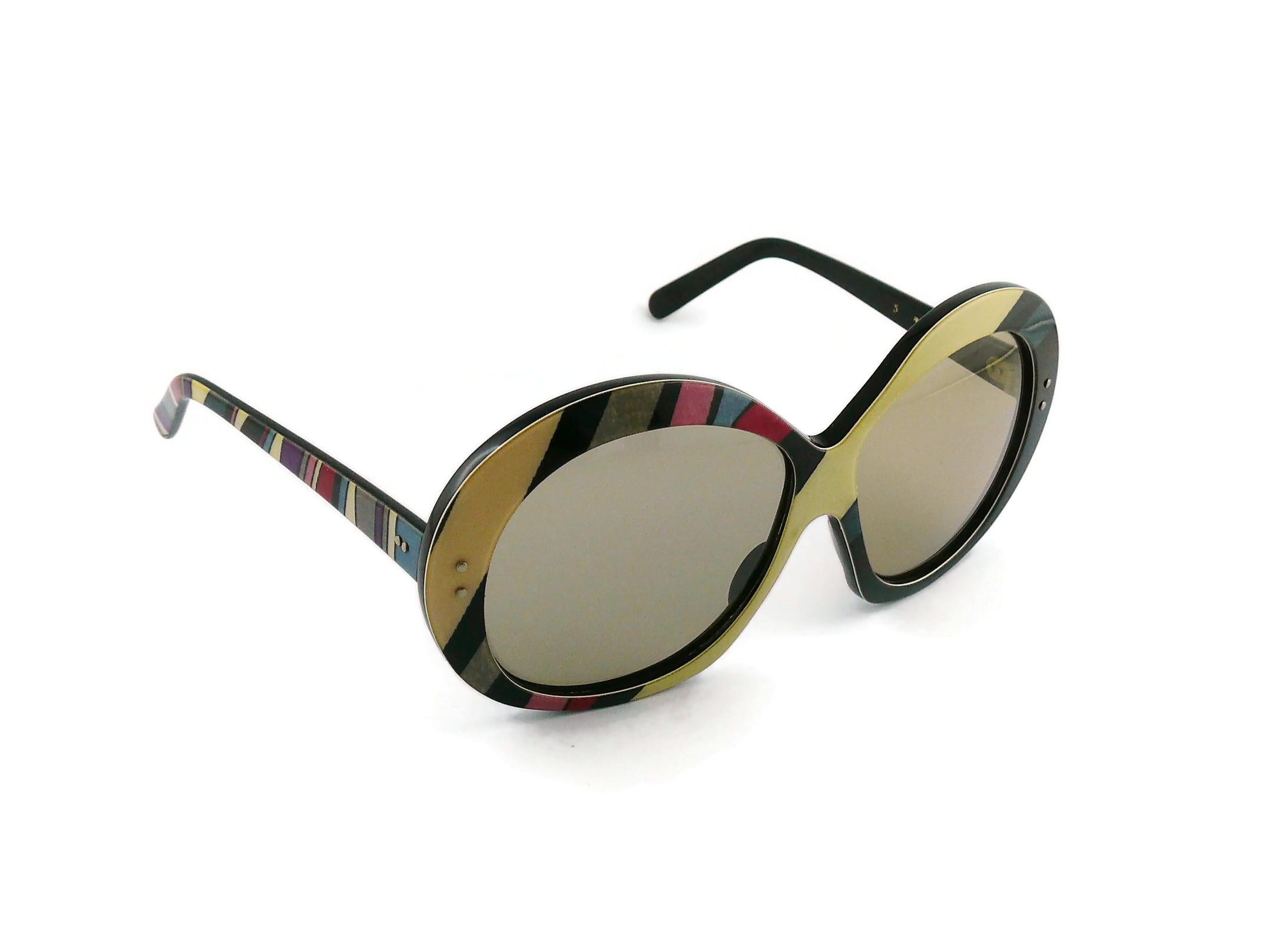 Emilio Pucci Vintage Oversized Iconic Psychedelic Print Sunglasses In Good Condition In Nice, FR