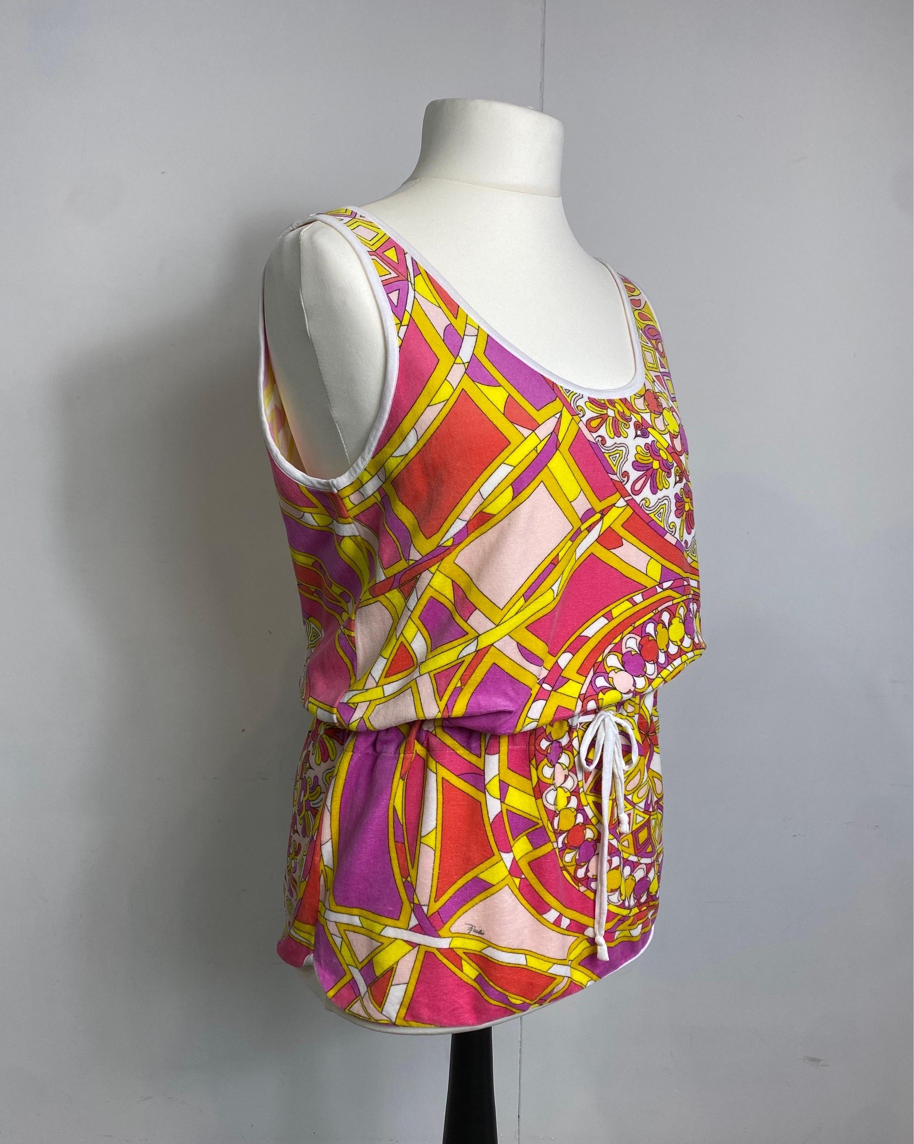 Emilio Pucci Vintage pink and yellow Pattern Casual Top In Good Condition For Sale In Carnate, IT