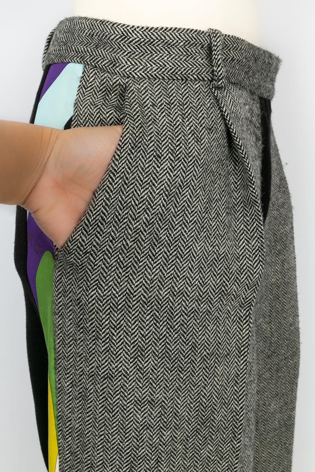Emilio Pucci Anzug aus Wolle und mehrfarbigem, geometrischem Druck im Angebot 4