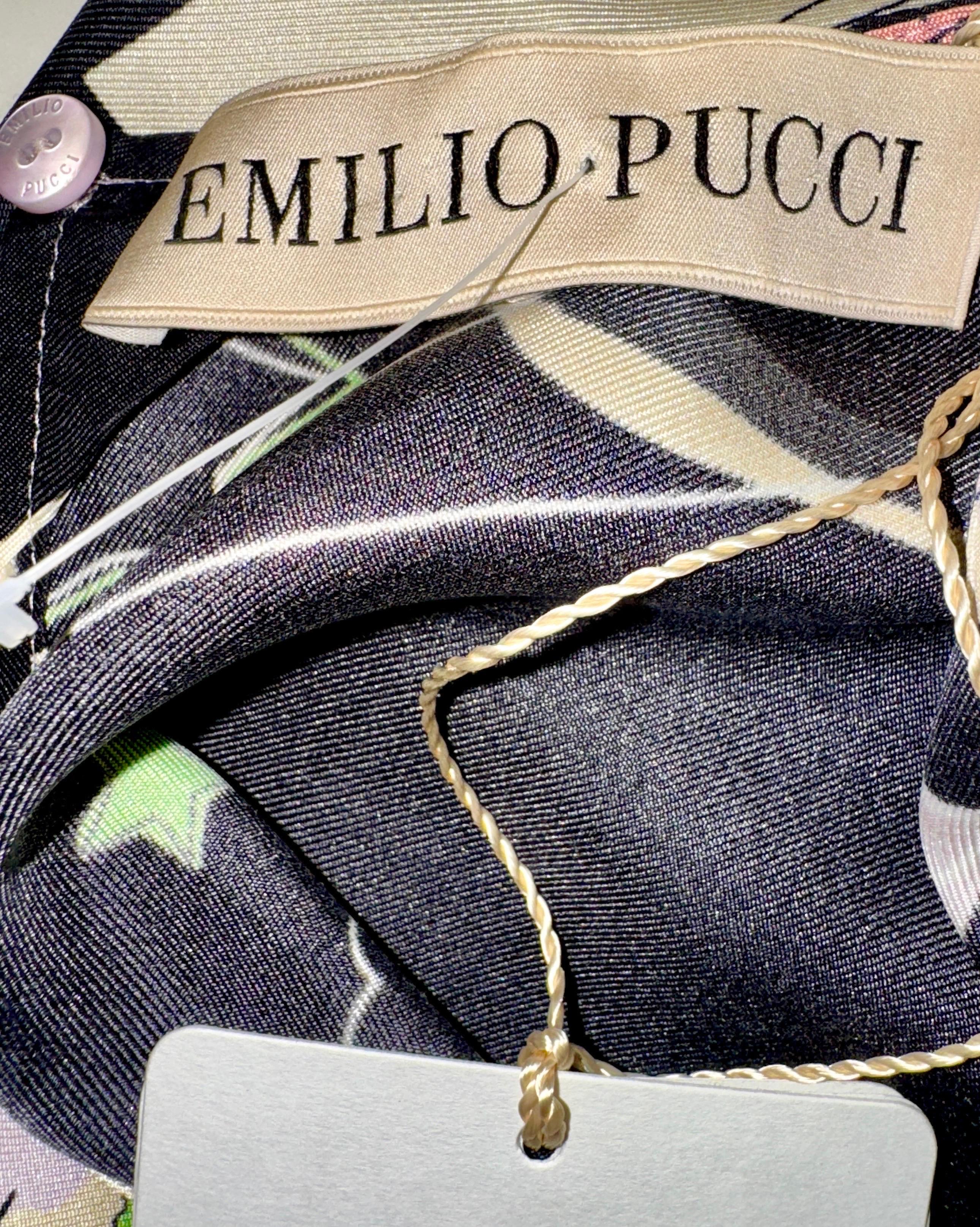 EMILIO PUCCI Robe tunique droite Hollywood imprimée signature multicolore en soie 44 en vente 9