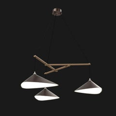 Emily Gruppe von drei Kronleuchter in Stahl mit dunklen Bronze-Finish von MOSS Objects