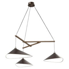 Emily Gruppe von drei Kronleuchter in Stahl mit dunklen Bronze-Finish von MOSS Objects