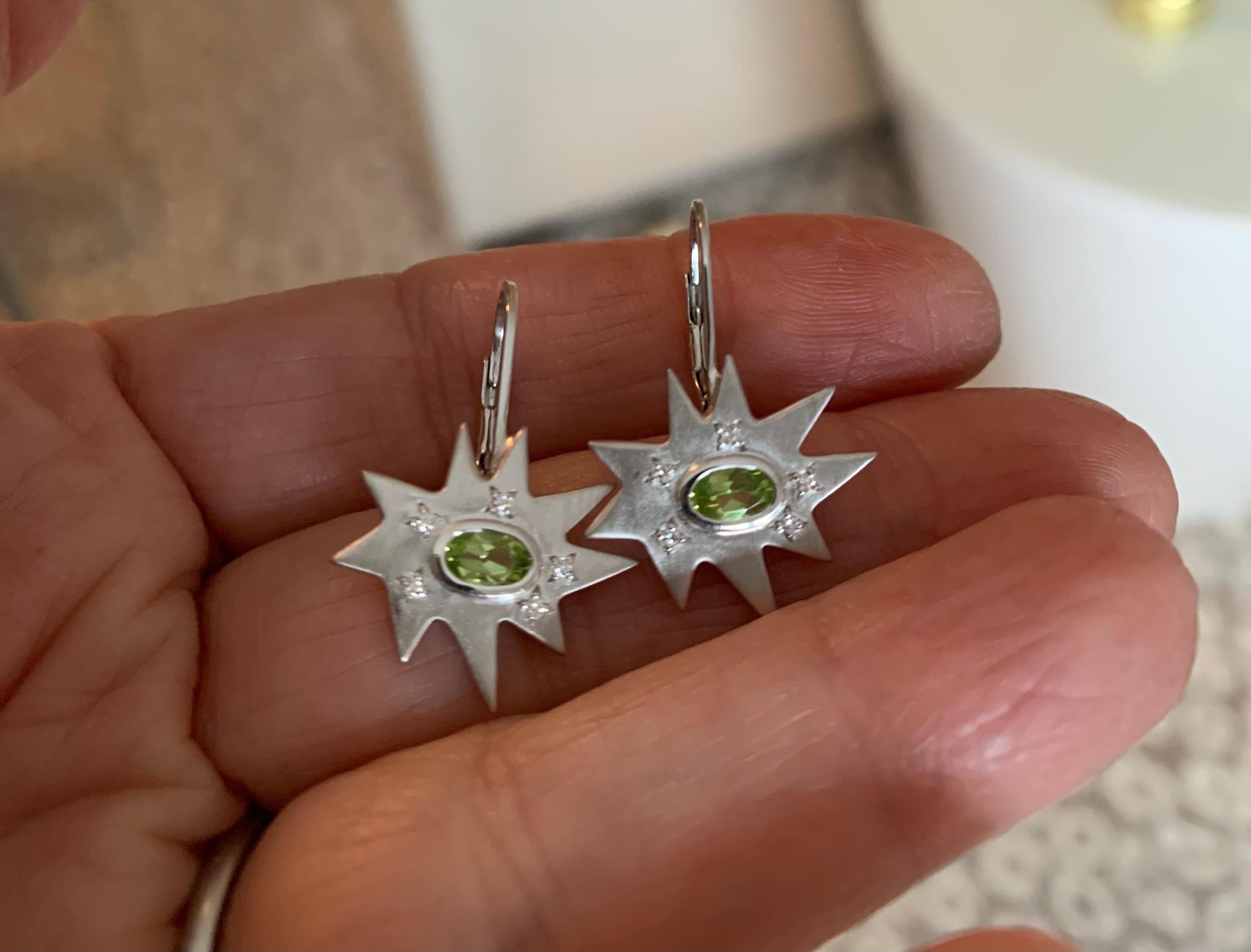 Contemporary Emily Kuvin Silver, Diamond and Peridot Star Drop Lever Back Earrings