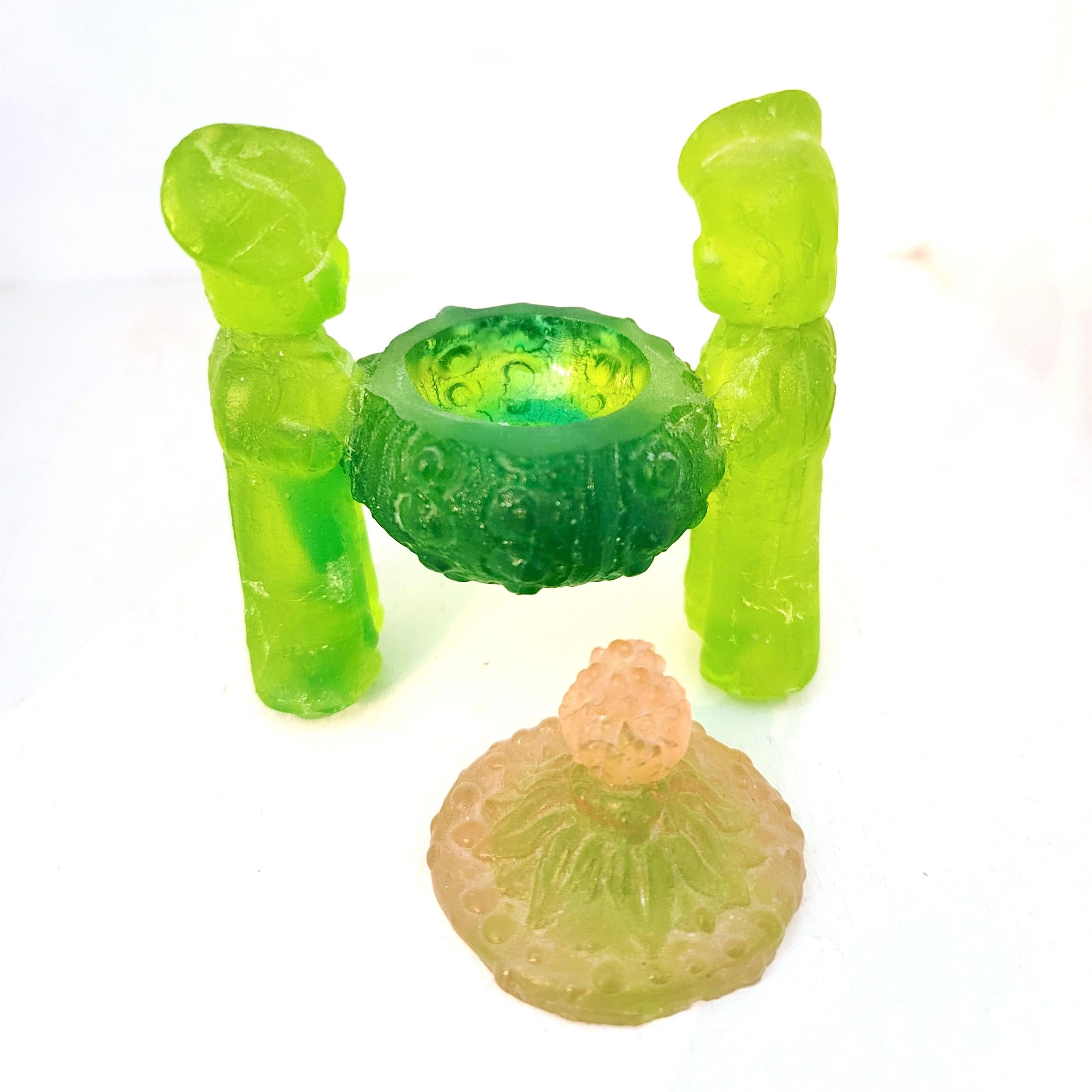 Sea Urchin Movers: green & pink glass sculpture w/ children, surrealism/pop art - Sculpture by Emily Selvin