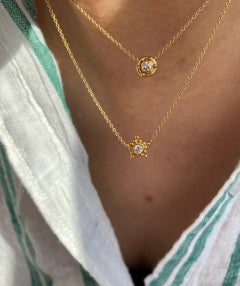 Granium Star Necklace in Diamond