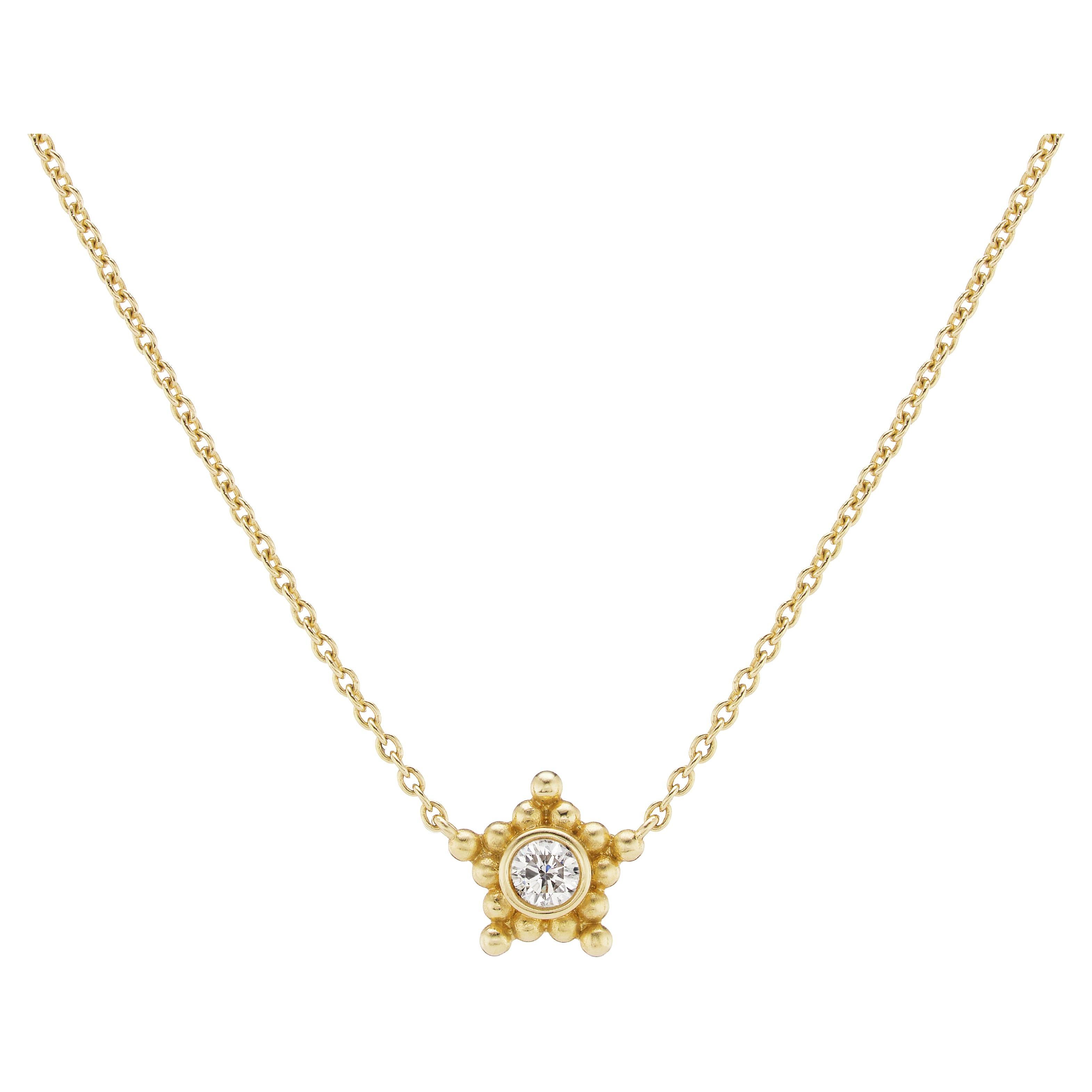 Granium Star Necklace in Diamond For Sale