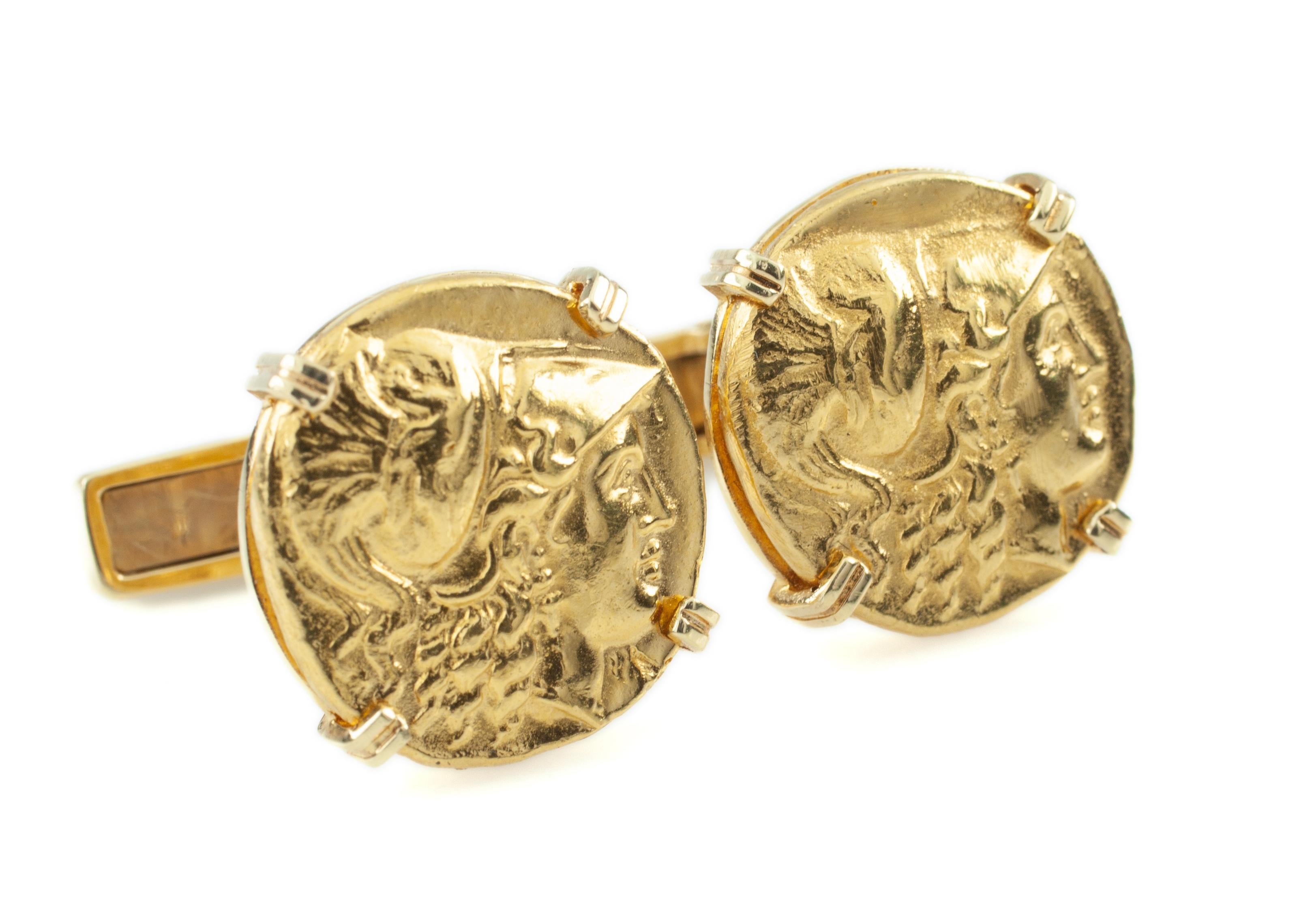 Gorgeous Cufflinks by Emis
18k Yellow Gold
Feature Restrikes of Ancient Coin Featuring Alexander the Great
Diameter of Coins = Approximately 16 mm
Total Mass = 24.5 grams