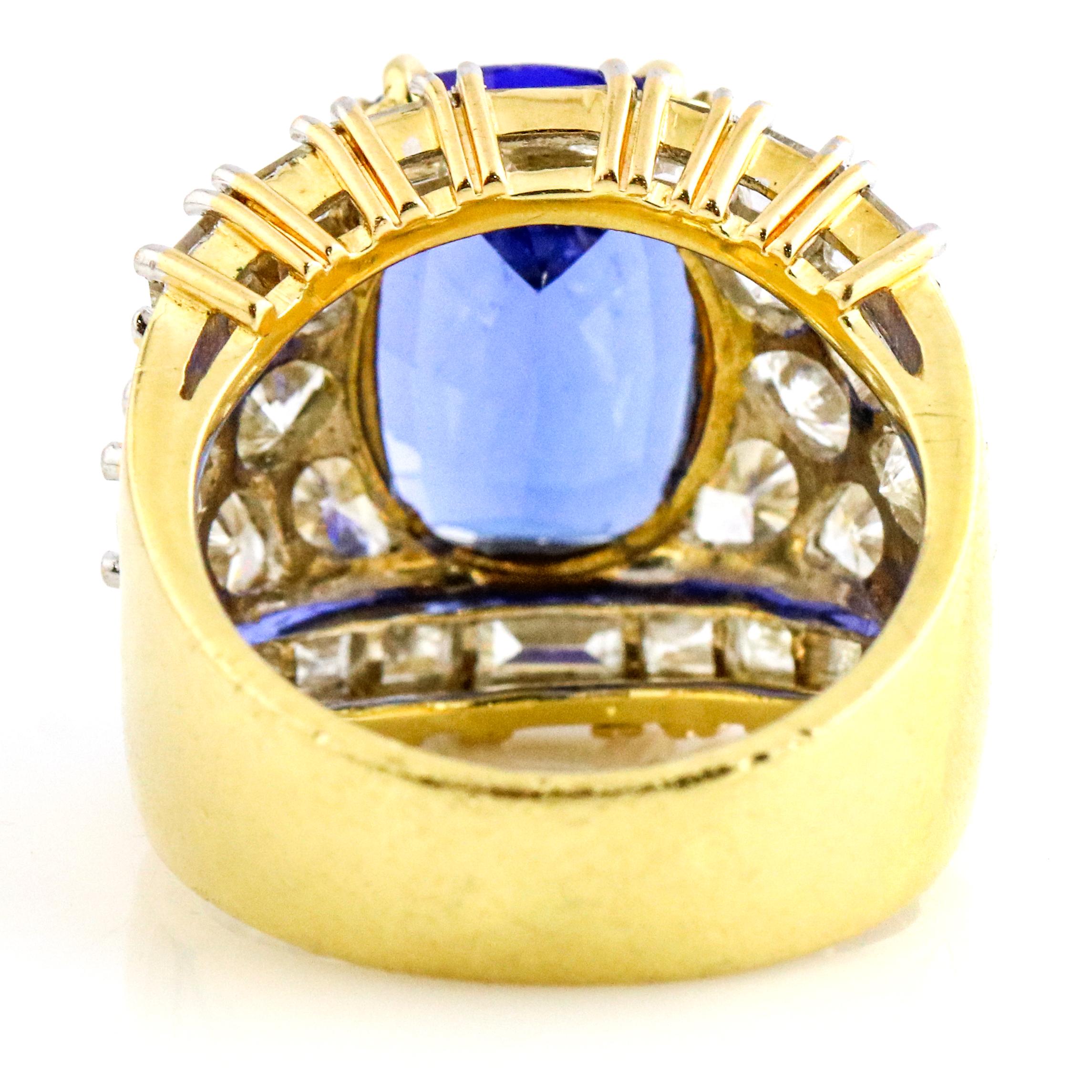 Women's Emis Beros 11.71 Carat 18 Karat Yellow Gold Tanzanite Diamond Statement Ring For Sale