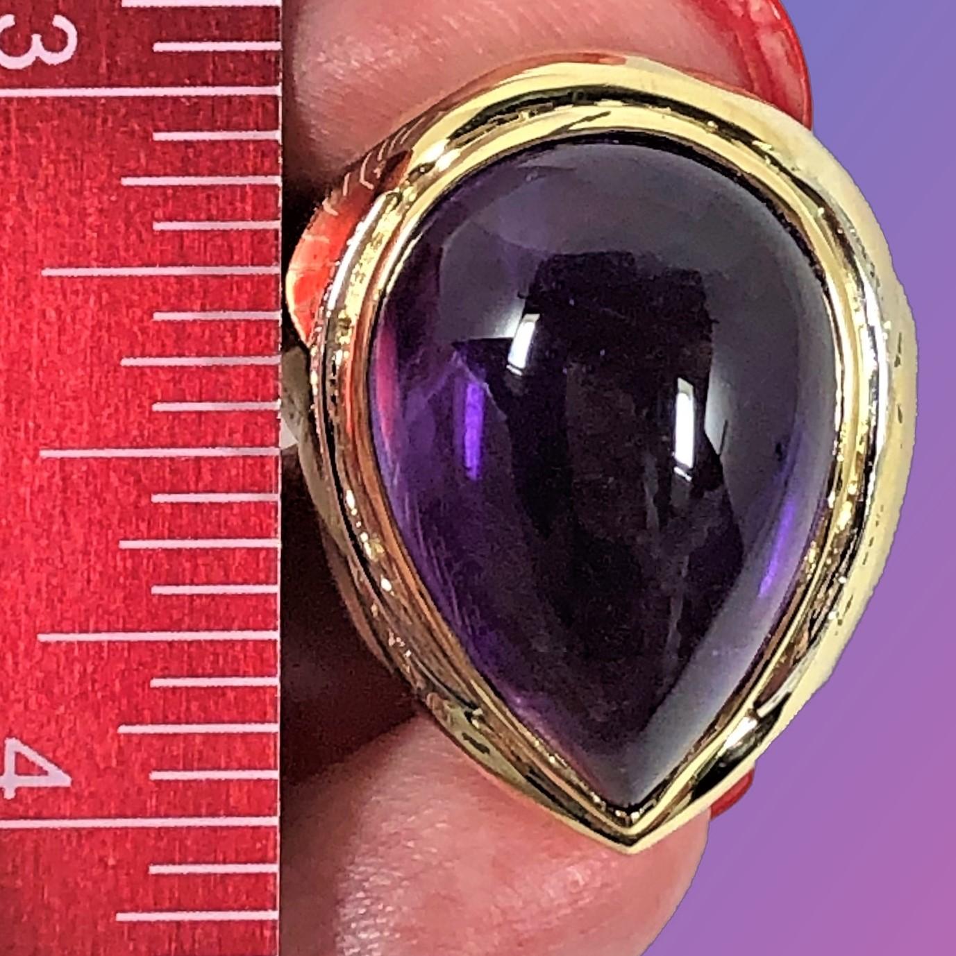 Emis Beros Pear Shape Cabochon Amethyst, Gold and Diamond Ring 3