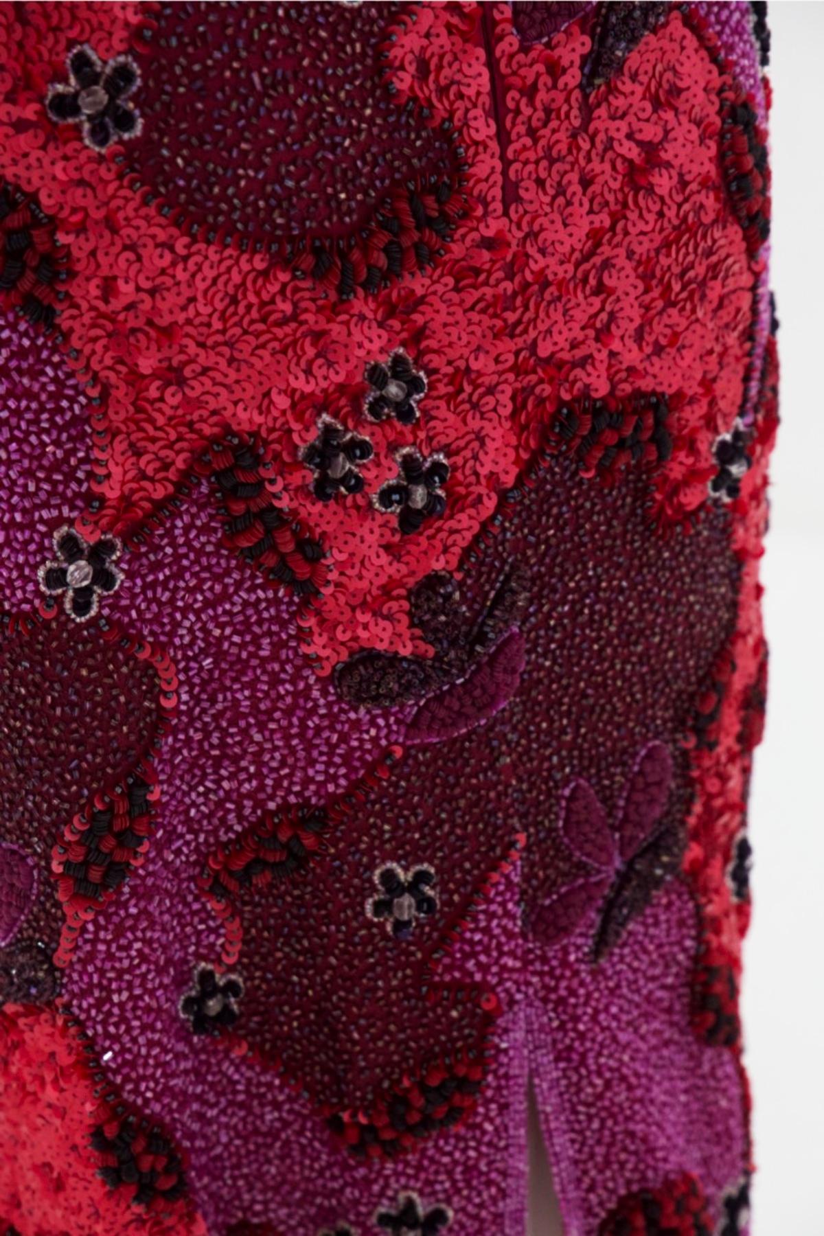Emma Black Vintage Fuchsia Skirt w Beaded Flowers For Sale 2