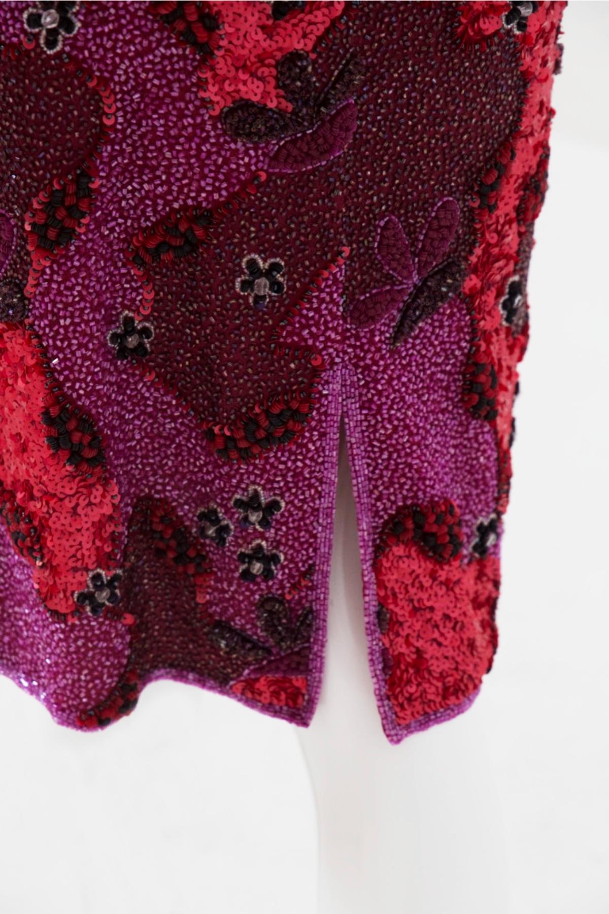 Emma Black Vintage Fuchsia Skirt w Beaded Flowers For Sale 3
