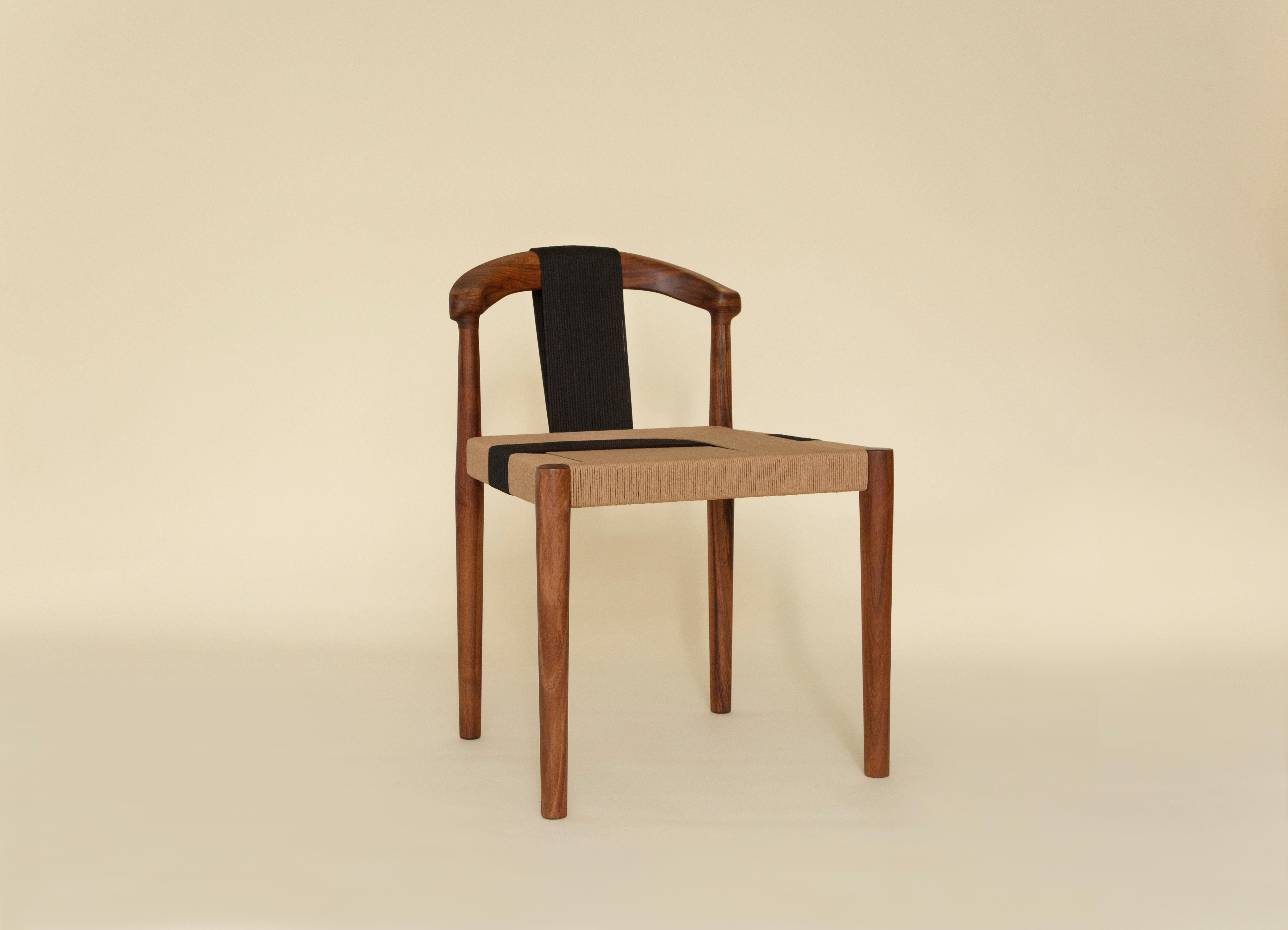 Mid-Century Modern Chaise Emma sans accoudoirs conçue par Tana Karei en vente