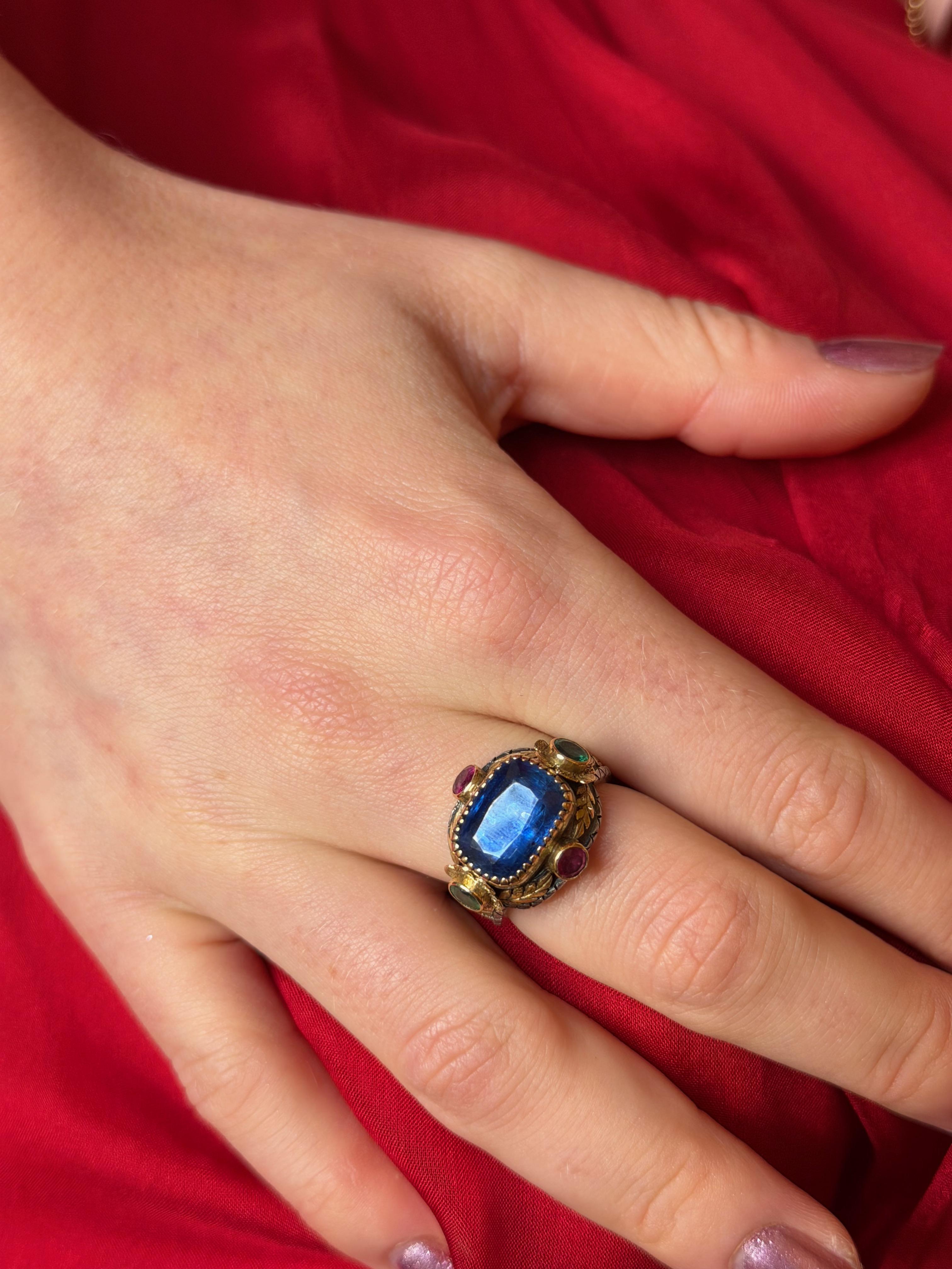 da uomo o donna Anello da cocktail con tormalina smeraldo e kianite in oro 18k e argento in vendita