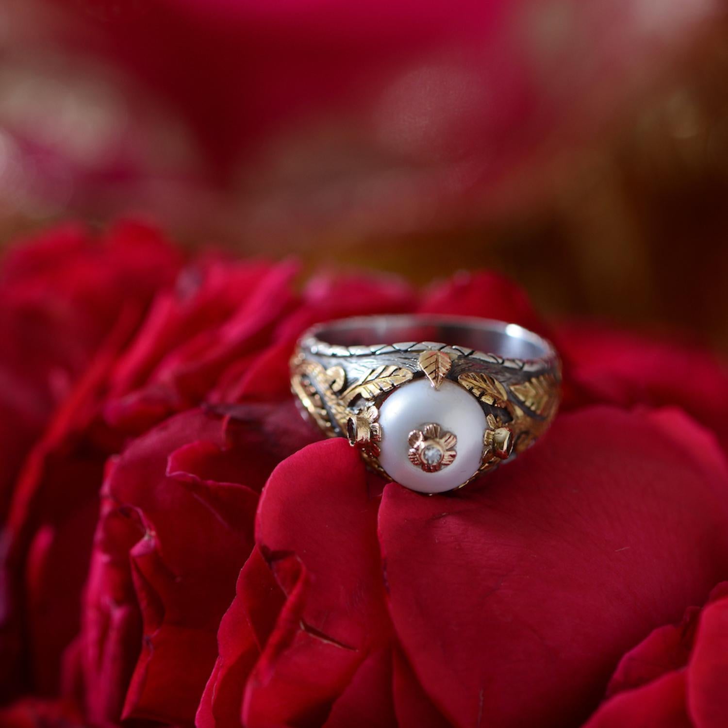 Cabochon Emma Chapman Pearl Diamond Tsavorite 18kt Gold Ring
