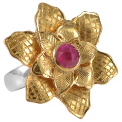  Bague à fleur en plaqué or et rubis