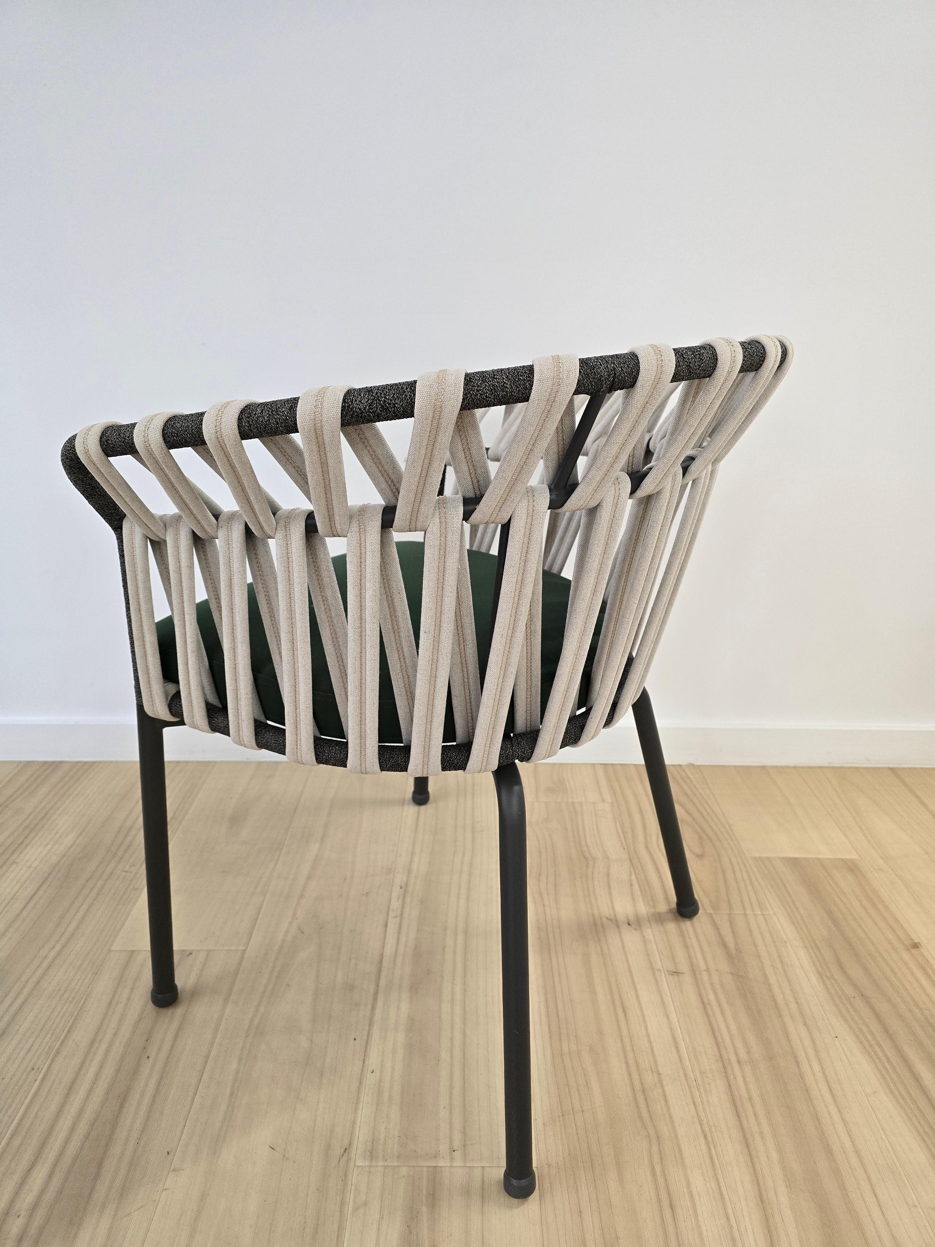 XXI secolo e contemporaneo Sedie da pranzo Emma Cross *Campione da esposizione in vendita